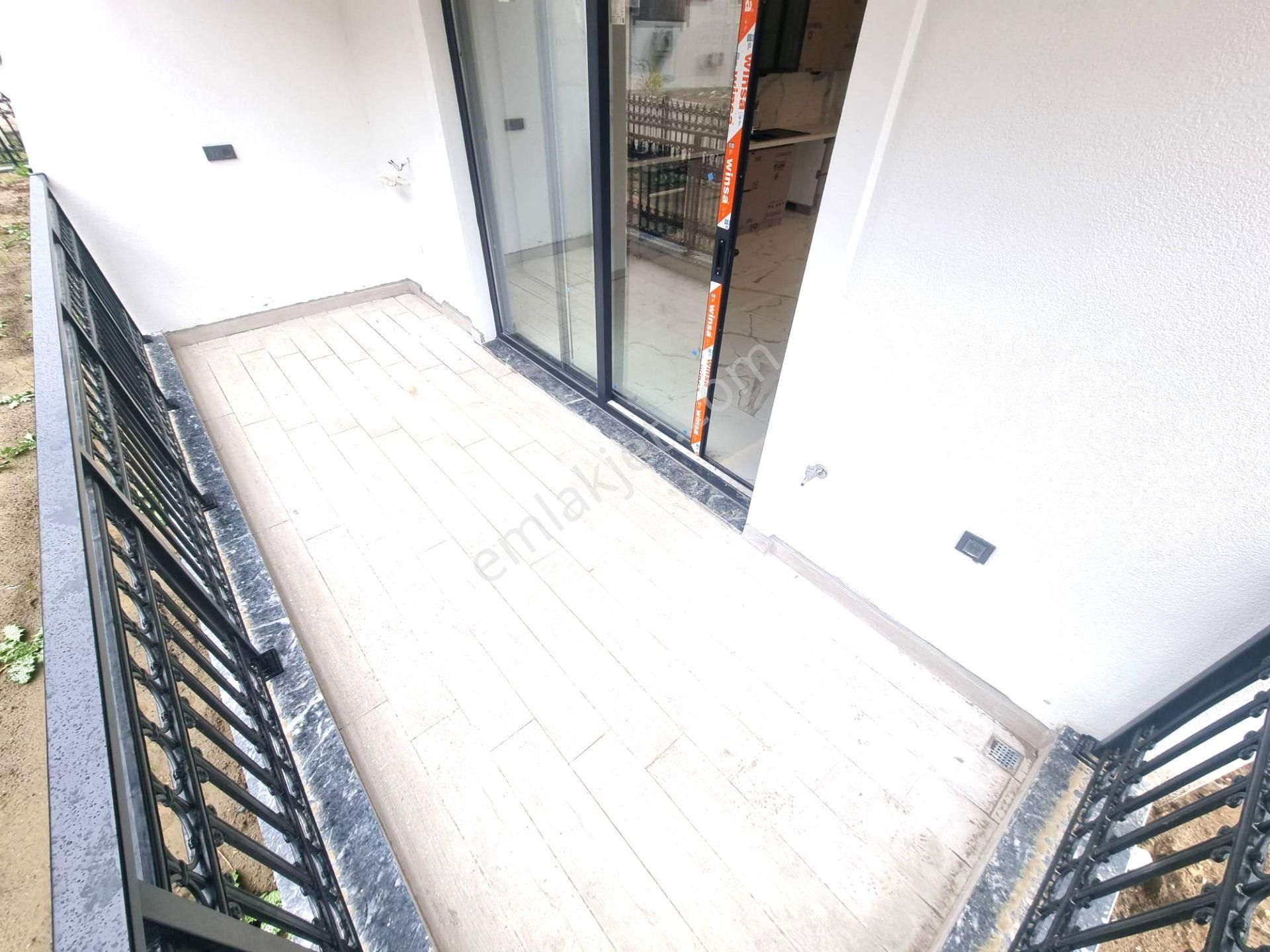 Aygül'den Akçay Güre Arası Sıfır Müstakil Tadında Bahçe Kullanımlı Yerden Isıtmalı 1+1 Satılık Daire - Görsel 31