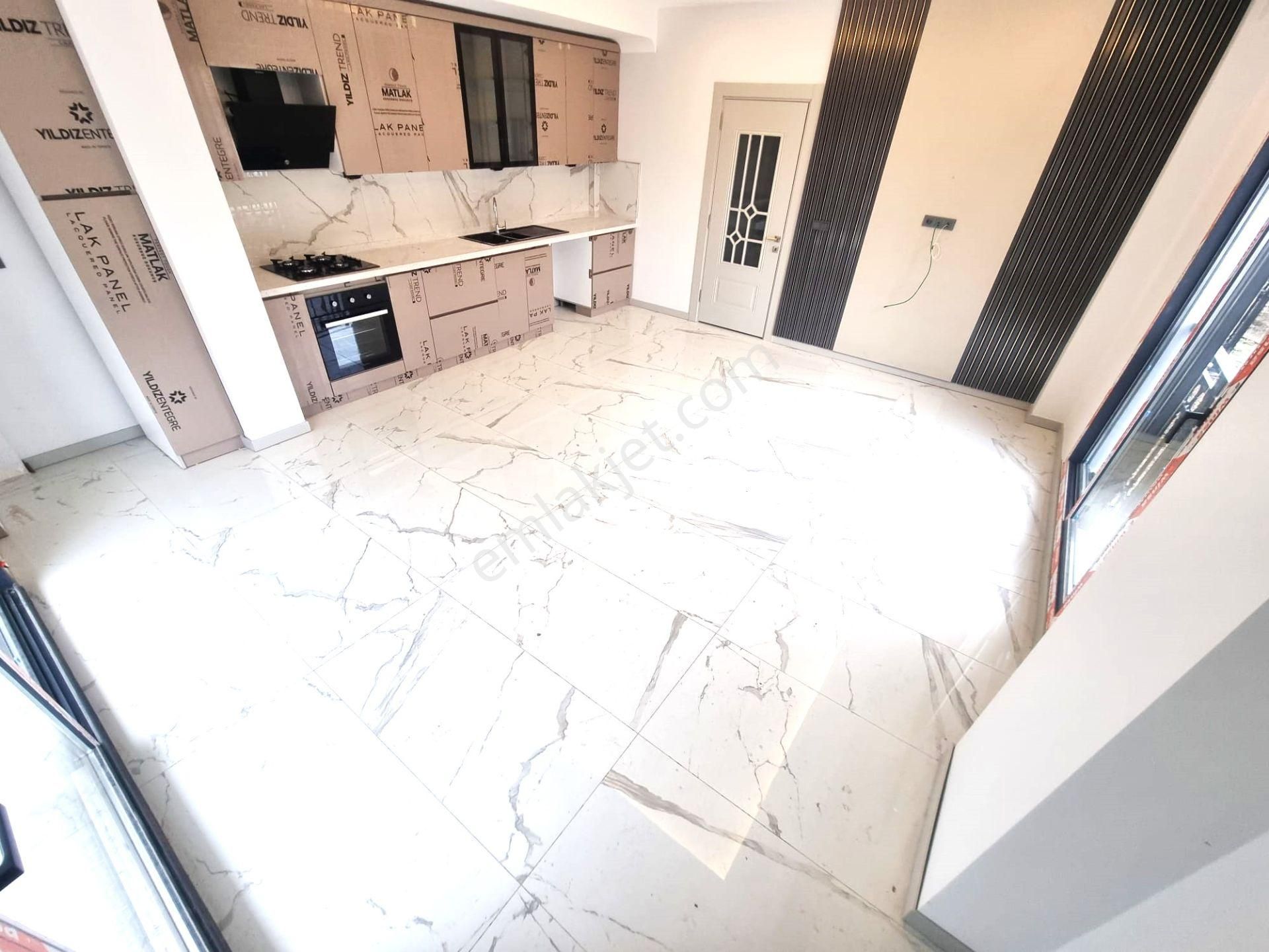 Aygül'den Akçay Güre Arası Sıfır Müstakil Tadında Bahçe Kullanımlı Yerden Isıtmalı 1+1 Satılık Daire - Görsel 4