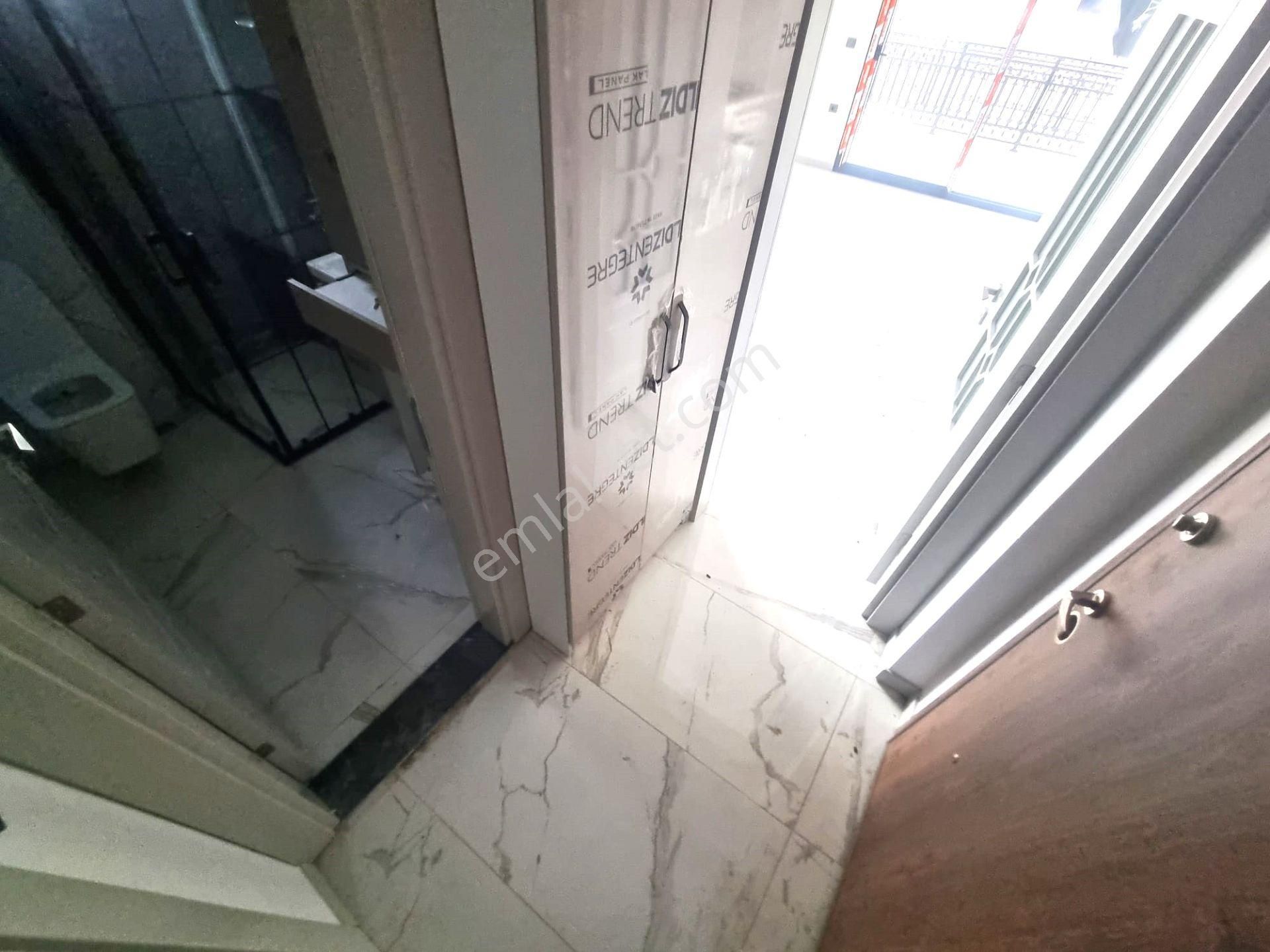 Aygül'den Akçay Güre Arası Sıfır Müstakil Tadında Bahçe Kullanımlı Yerden Isıtmalı 1+1 Satılık Daire - Görsel 25