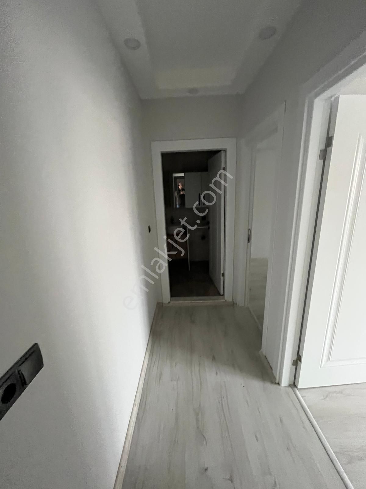 Söke Yenicami'de Yerden Isıtmalı, Ara Kat Sıfır 2+1 Daire - Görsel 6