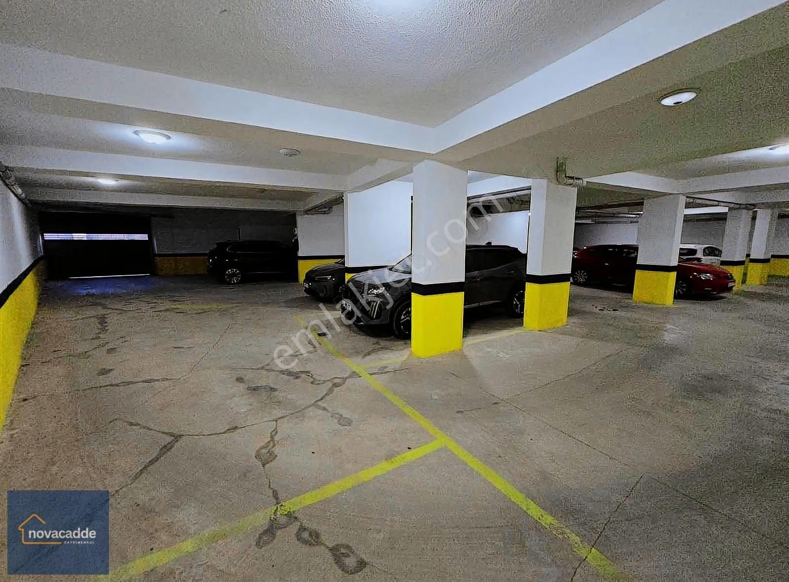 Üsküdar Güzeltepe'de Yeni Binada, Balkonlu 3+1 Kiralık Daire - Görsel 2