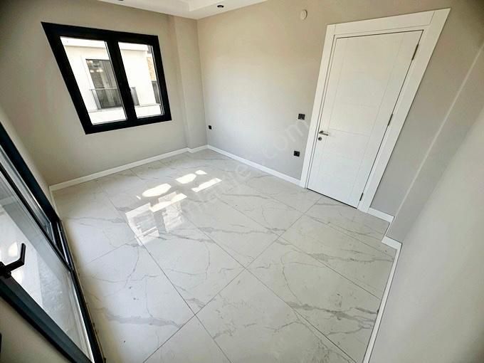 🏡 Referans'tan Güre'de Havuzlu Sitede Ön Cephe 1+1 Daire - Görsel 22