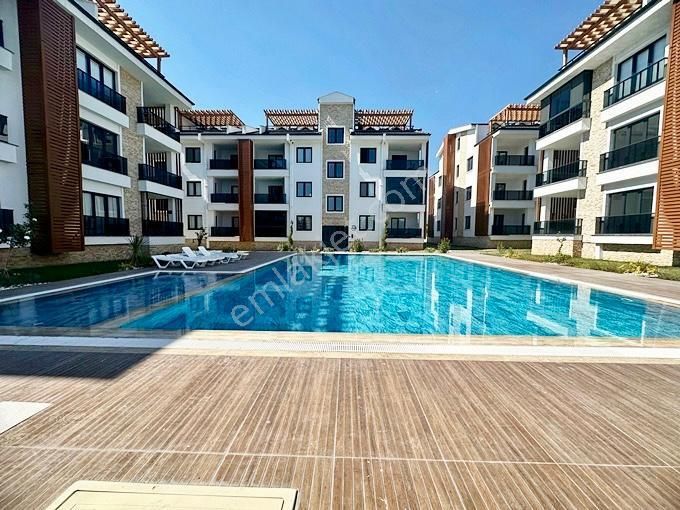 🏡 Referans'tan Güre'de Havuzlu Sitede Ön Cephe 1+1 Daire - Görsel 18