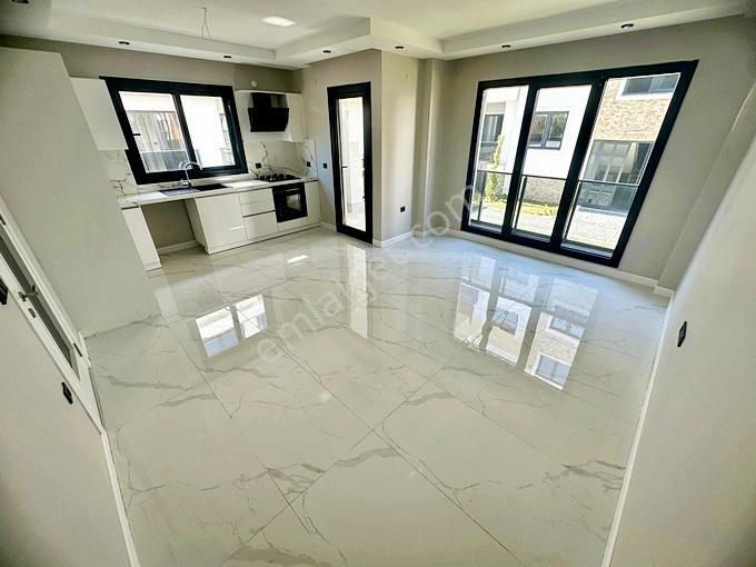 🏡 Referans'tan Güre'de Havuzlu Sitede Ön Cephe 1+1 Daire - Görsel 6