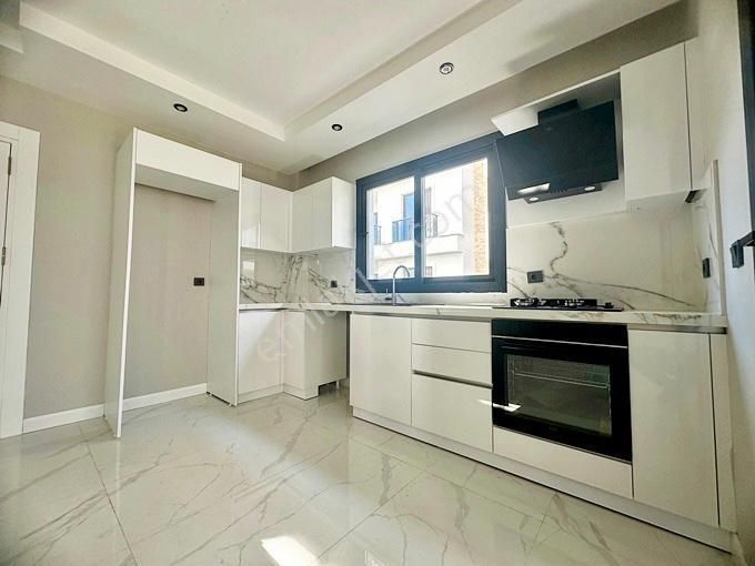 🏡 Referans'tan Güre'de Havuzlu Sitede Ön Cephe 1+1 Daire - Görsel 3