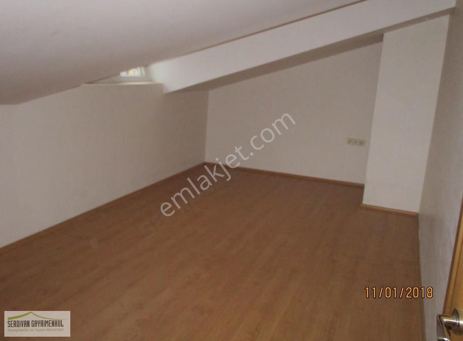 Serdivan Avm Civarında Kiralık 4+1 Daire.. - Görsel 4