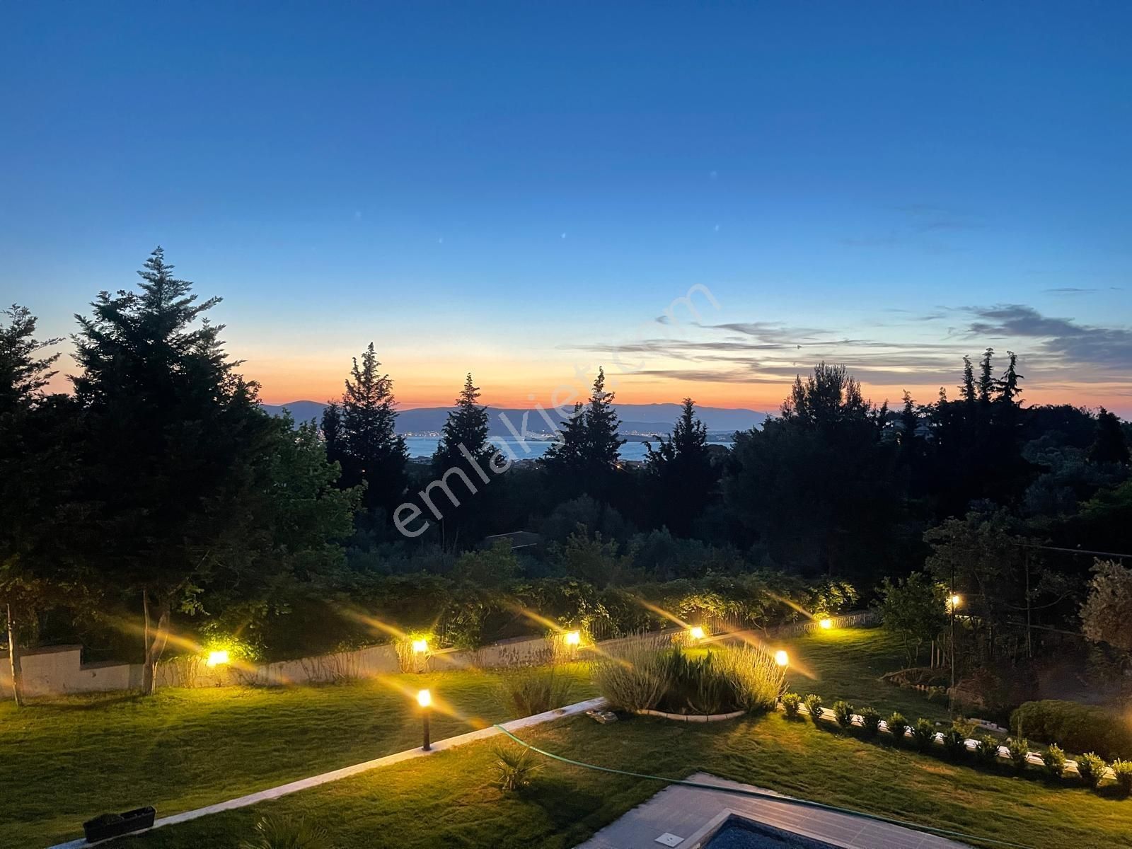 Urla Kalabak'ta, Müstakil Havuzlu Ve Tenis Kortlu Satılık Villa - Görsel 20