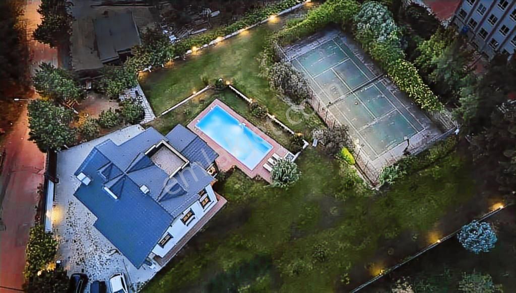 Urla Kalabak'ta, Müstakil Havuzlu Ve Tenis Kortlu Satılık Villa - Görsel 23