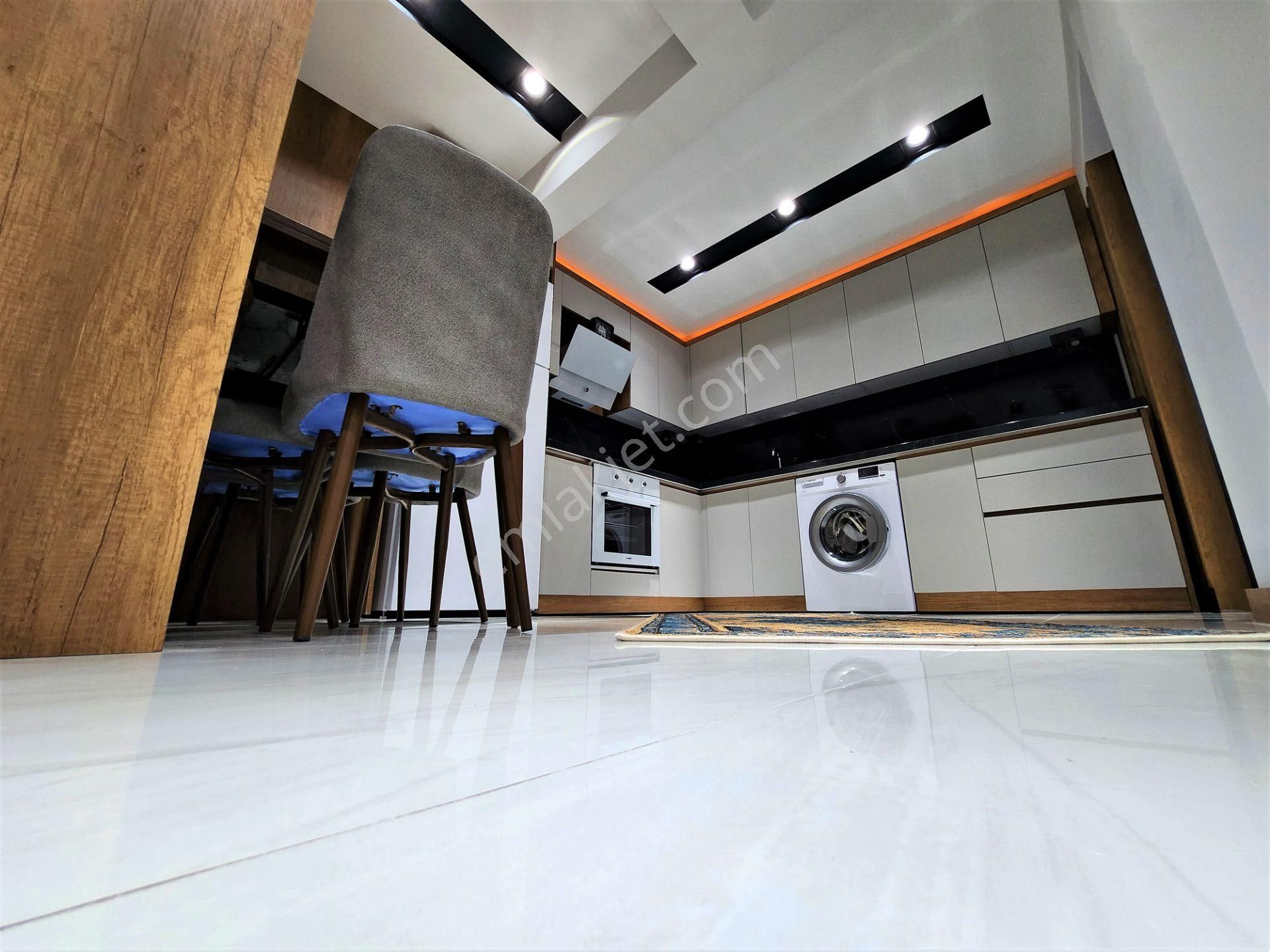 💢💢aktiften Akçay'da Standartların Ötesinde Ayrı Mutfaklı Eşyalı Denize 150mt 1+1 Daire - Görsel 7