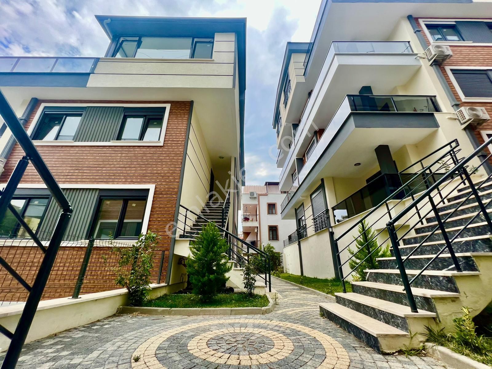 🌜akçay Ay Emlak'tan🌛altınoluk'ta Deniz Ve Dağ Manzaralı Geniş Teraslı Satılık 3+1 Dublex Daire - Görsel 35