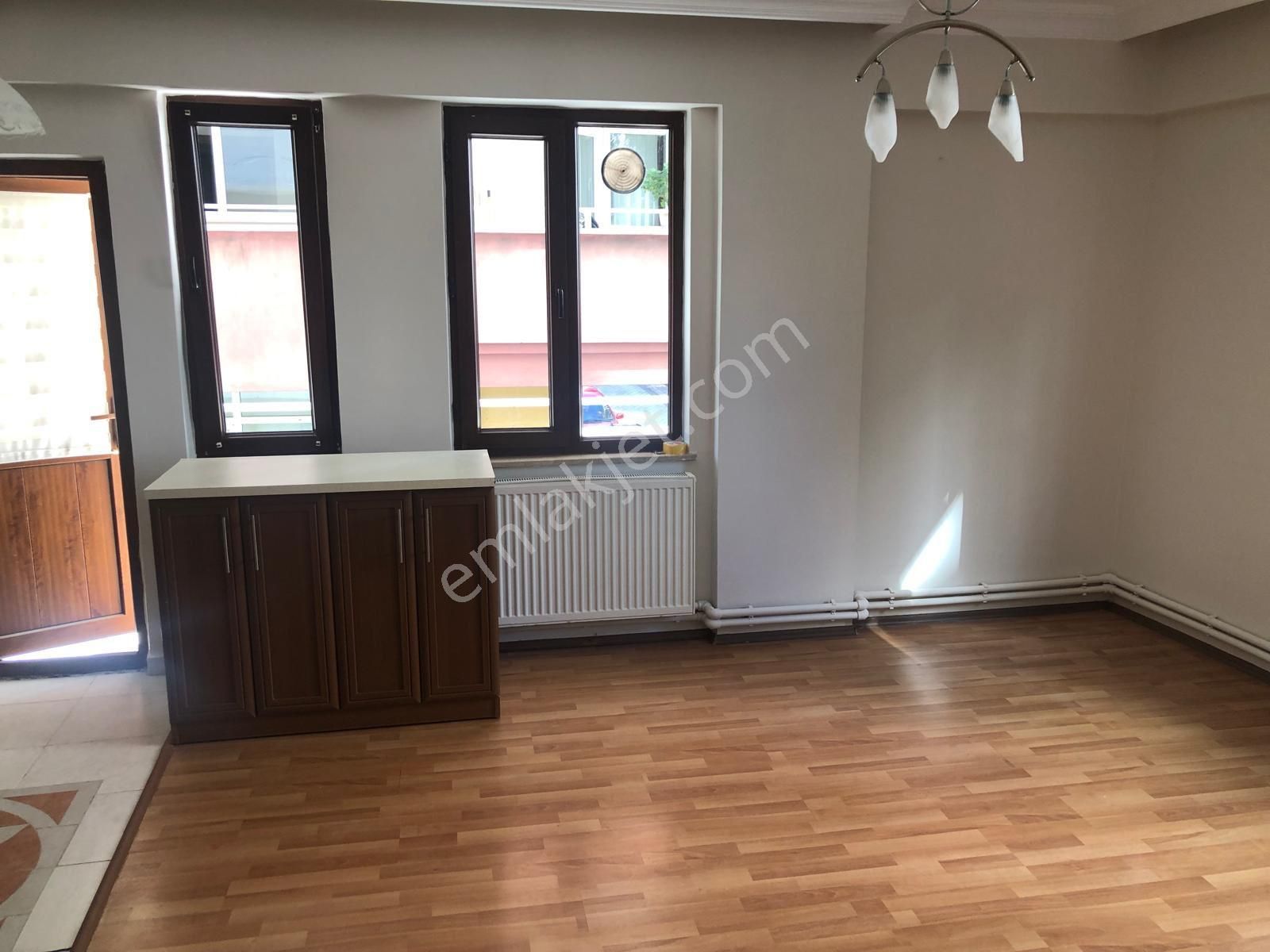 Furkan Emlaktan Bahçelievler Mah 3+1 1.kat 130 M2 Çift Balkonlu Dış Cepheli Arakat Fırsat Daire - Görsel 5