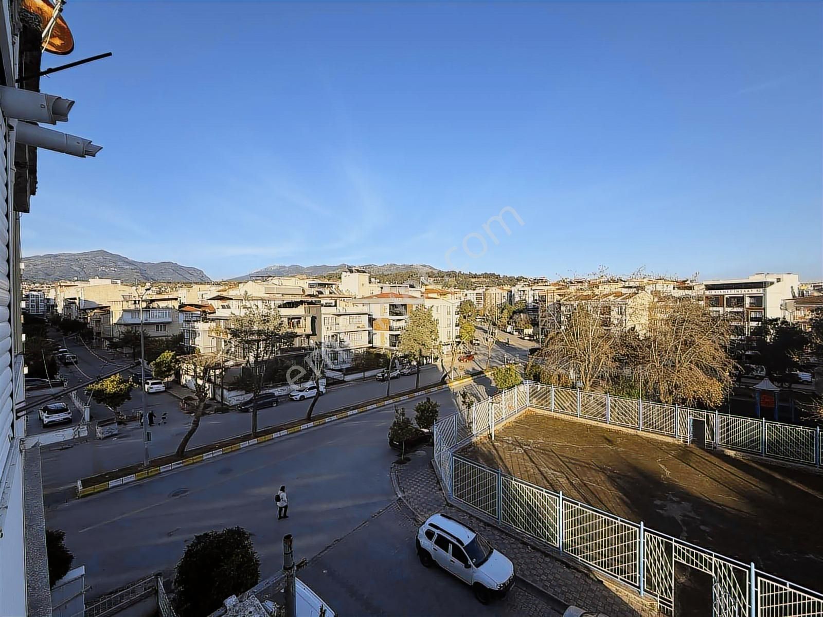 Remax Pin'de Girne Mh'de Satılık 3+1 Doğalgazlı Yalıtımlı Daire - Görsel 20