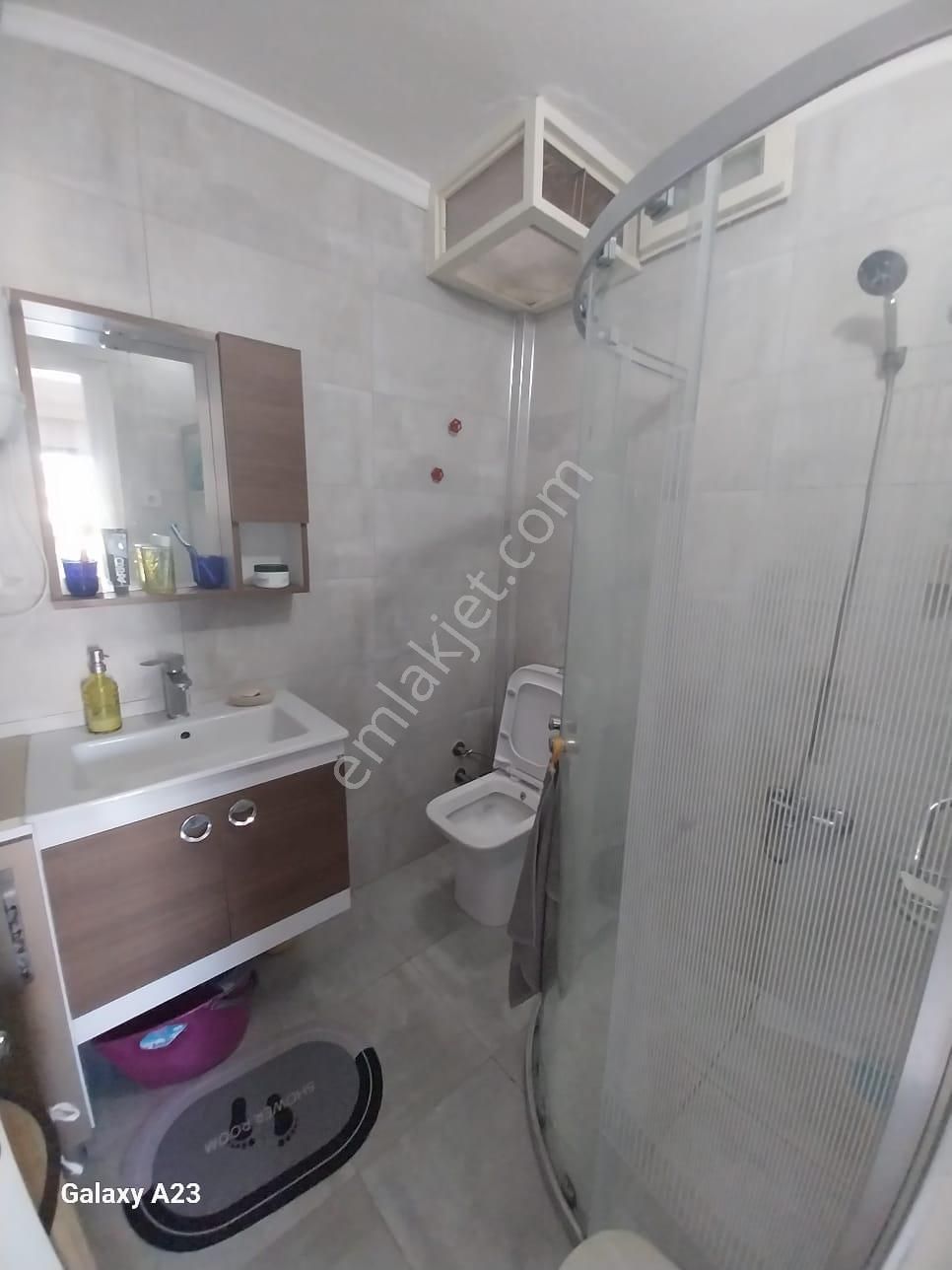 Kuşadası'nda Denize 3. Ev, Verandadan Deniz Manzaralı - Görsel 24