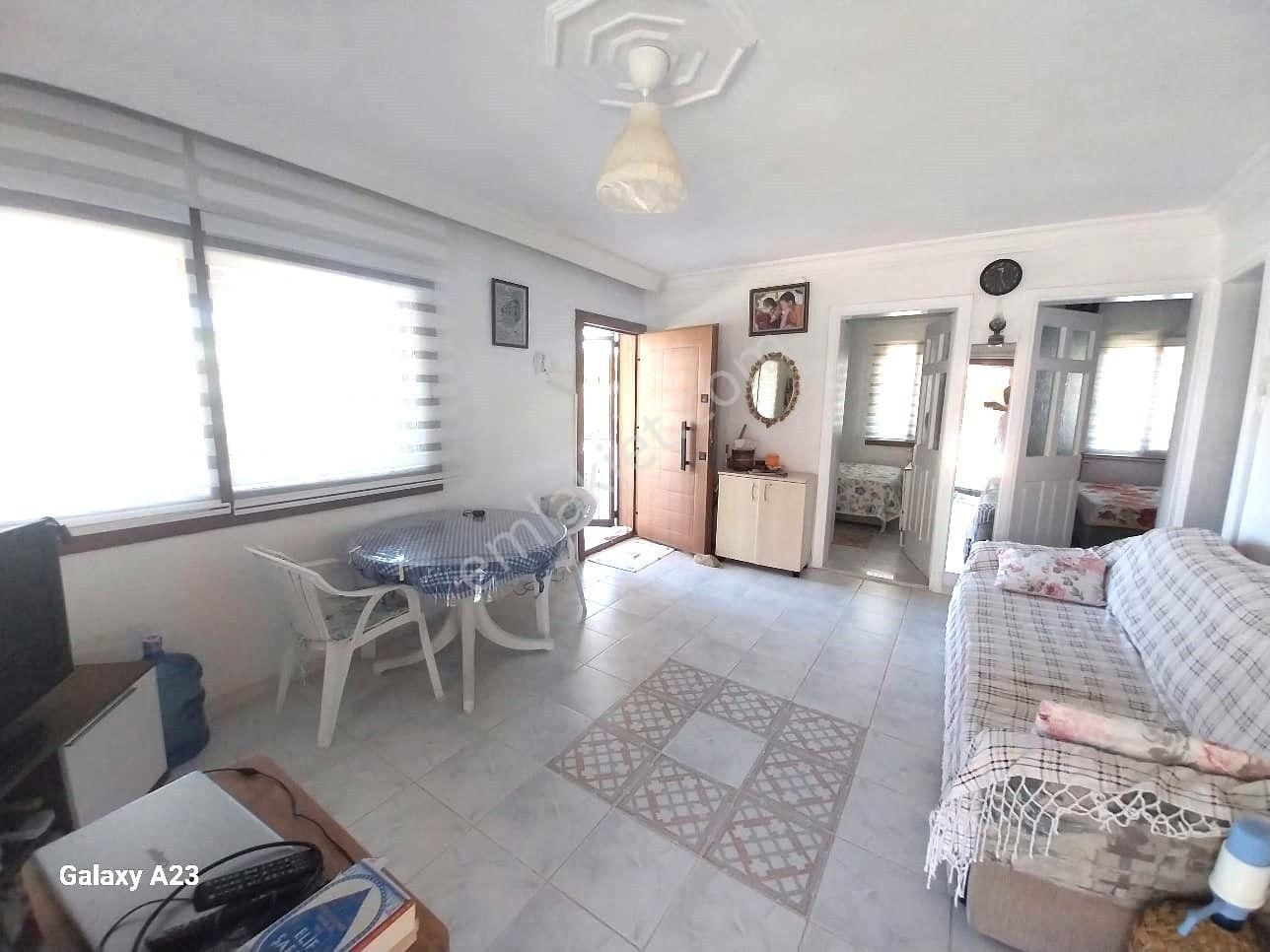 Kuşadası'nda Denize 3. Ev, Verandadan Deniz Manzaralı - Görsel 19