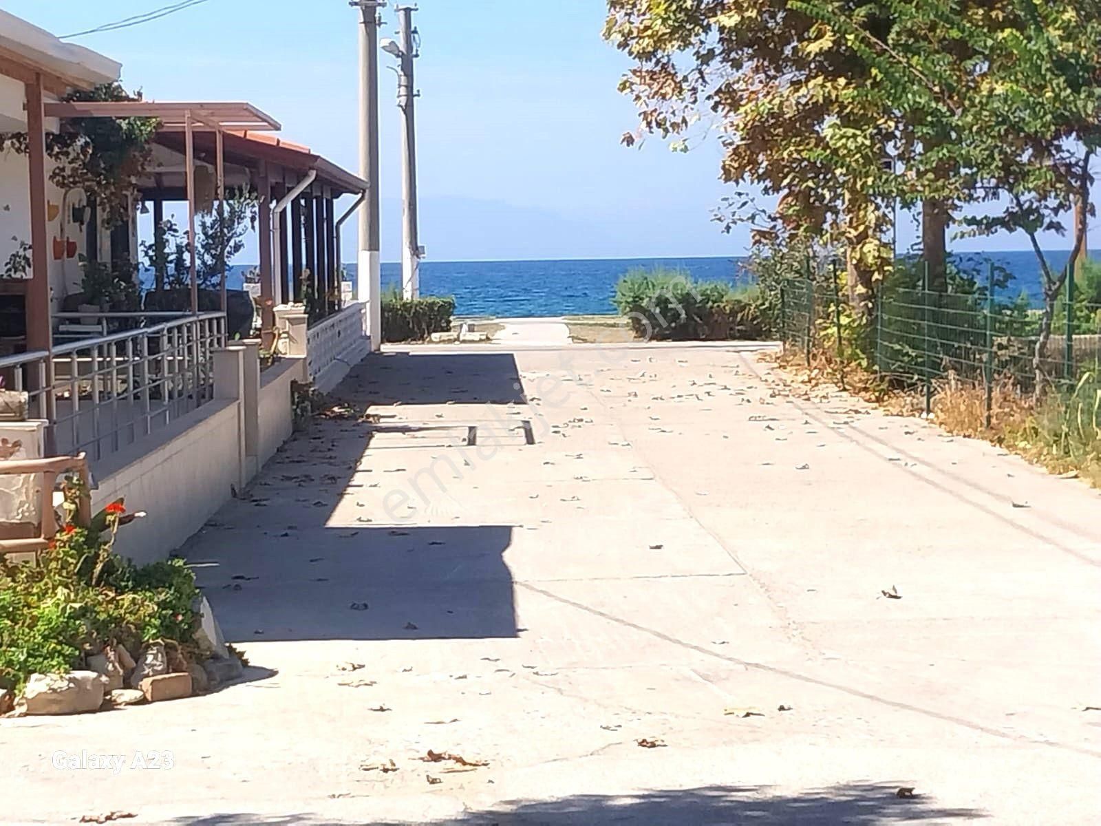 Kuşadası'nda Denize 3. Ev, Verandadan Deniz Manzaralı - Görsel 2