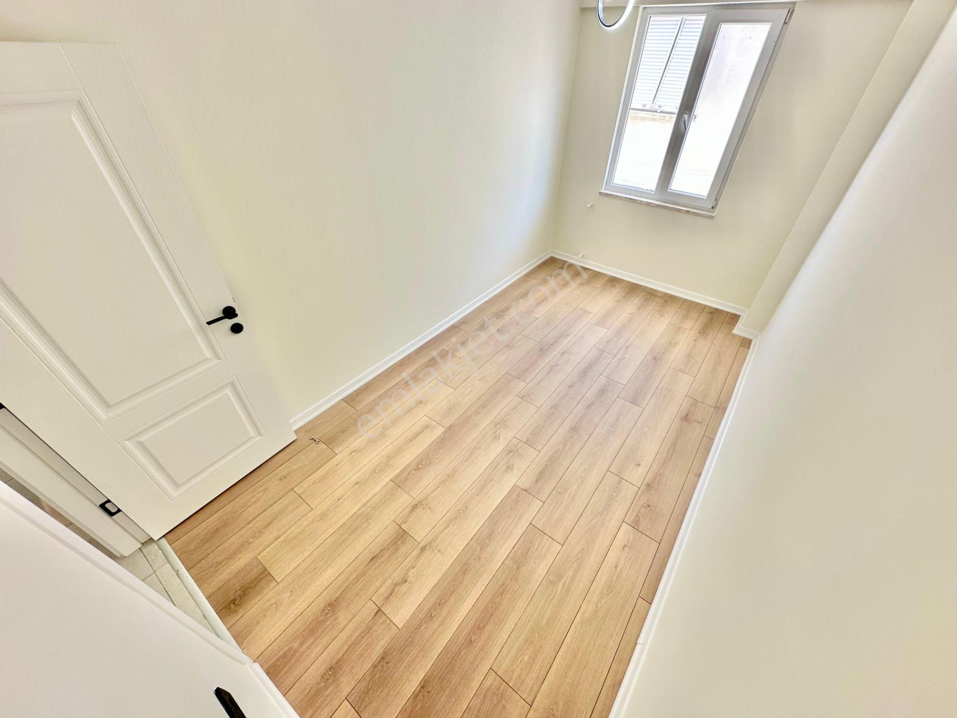 ꧁ay Emlak'tan꧂askeri Kampa Yakın Denize 200 M Arakat Ön Cephe Satılık 2+1 Daire - Görsel 8