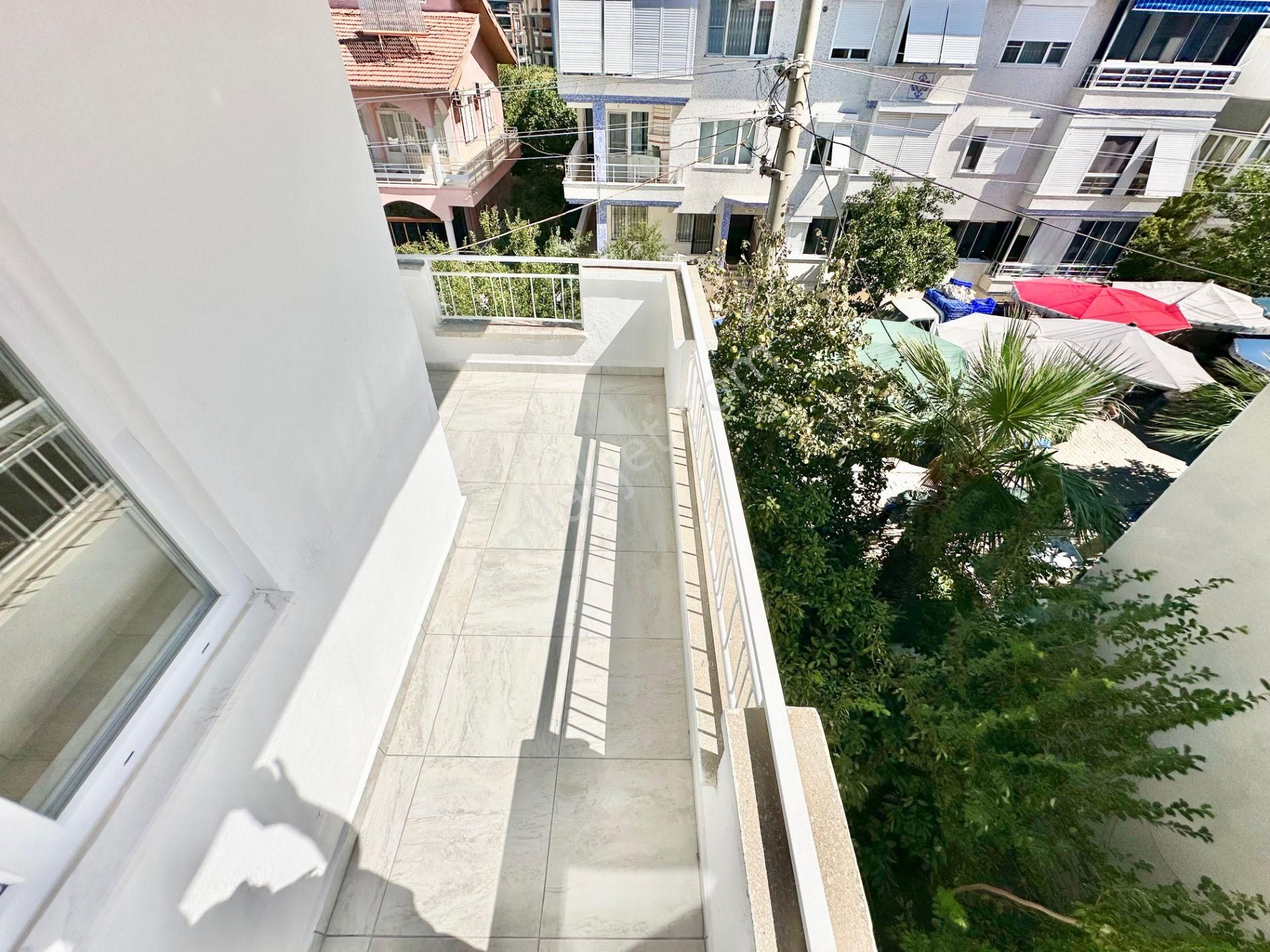 ꧁ay Emlak'tan꧂askeri Kampa Yakın Denize 200 M Arakat Ön Cephe Satılık 2+1 Daire - Görsel 2