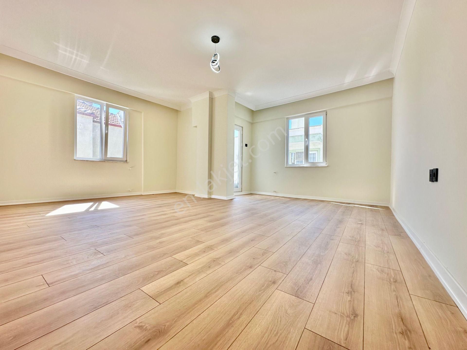 ꧁ay Emlak'tan꧂askeri Kampa Yakın Denize 200 M Arakat Ön Cephe Satılık 2+1 Daire - Görsel 11