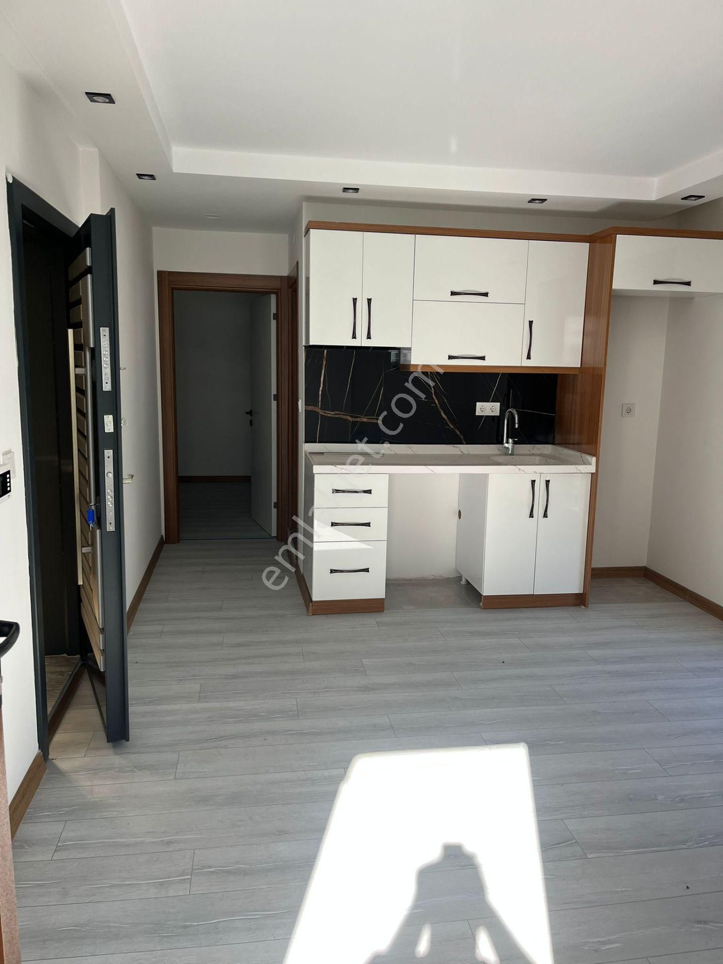 Didim Yeni Mah. Merkezi Konumda 1+1 Açık Mutfaklı Dairemiz Satılıktır Binamız Asansörlüdür - Görsel 8