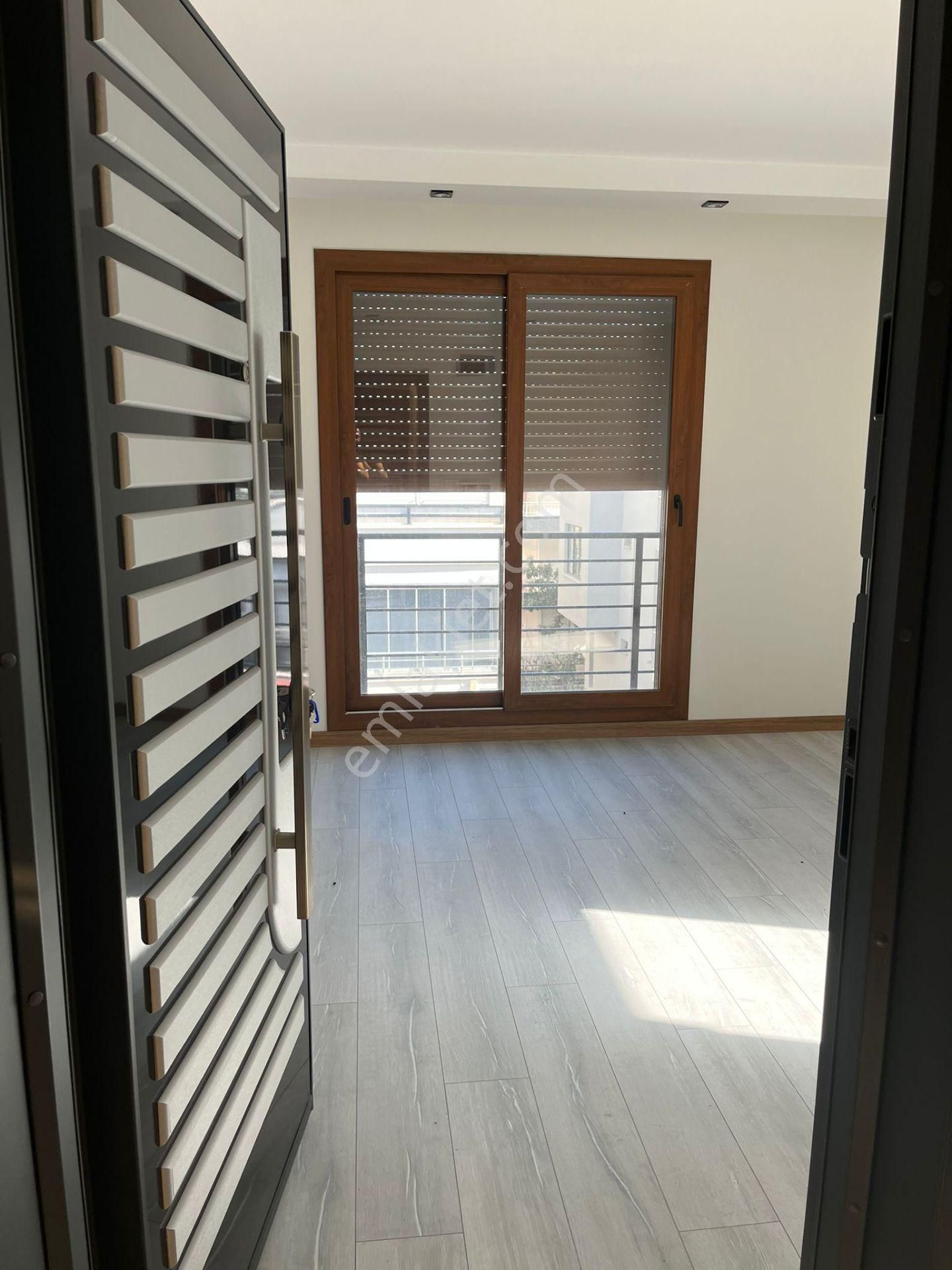 Didim Yeni Mah. Merkezi Konumda 1+1 Açık Mutfaklı Dairemiz Satılıktır Binamız Asansörlüdür - Görsel 13