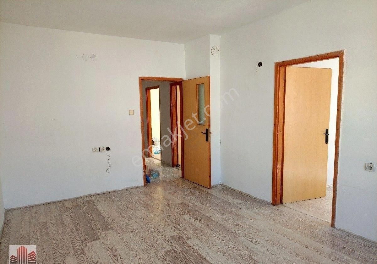 Maraşal Serdar Sk Arakat Ön Kombili A.otoparklı - Görsel 7