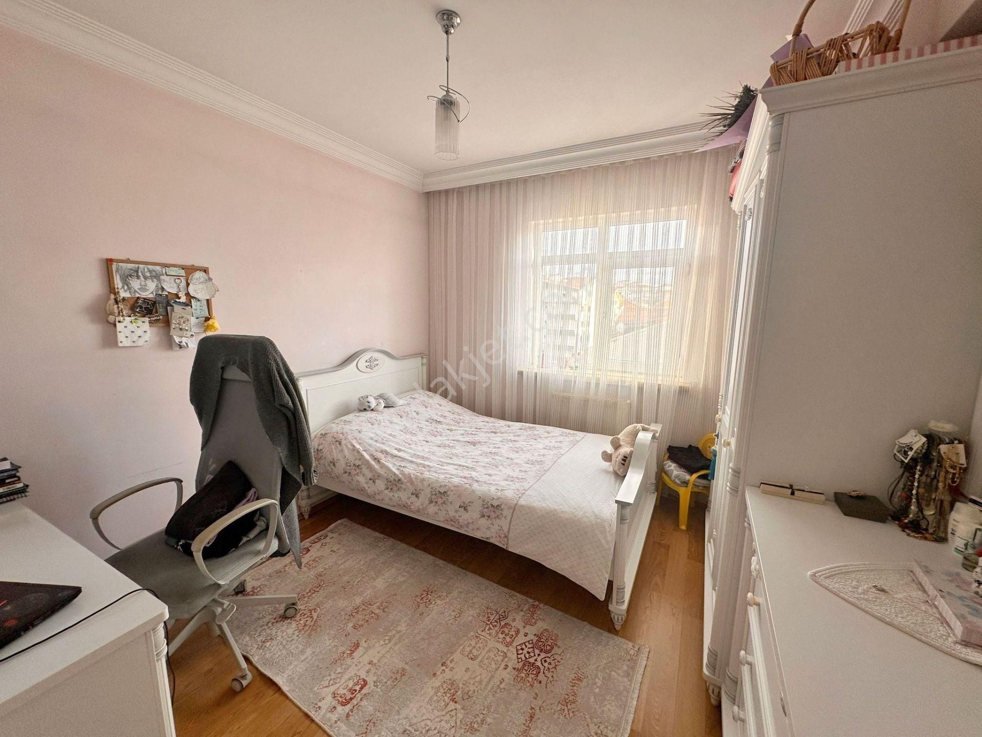 Şafak'tan Çiçekli'de 4+1 Yeni Bina Asansörlü-açık Teras-dubleks - Görsel 15