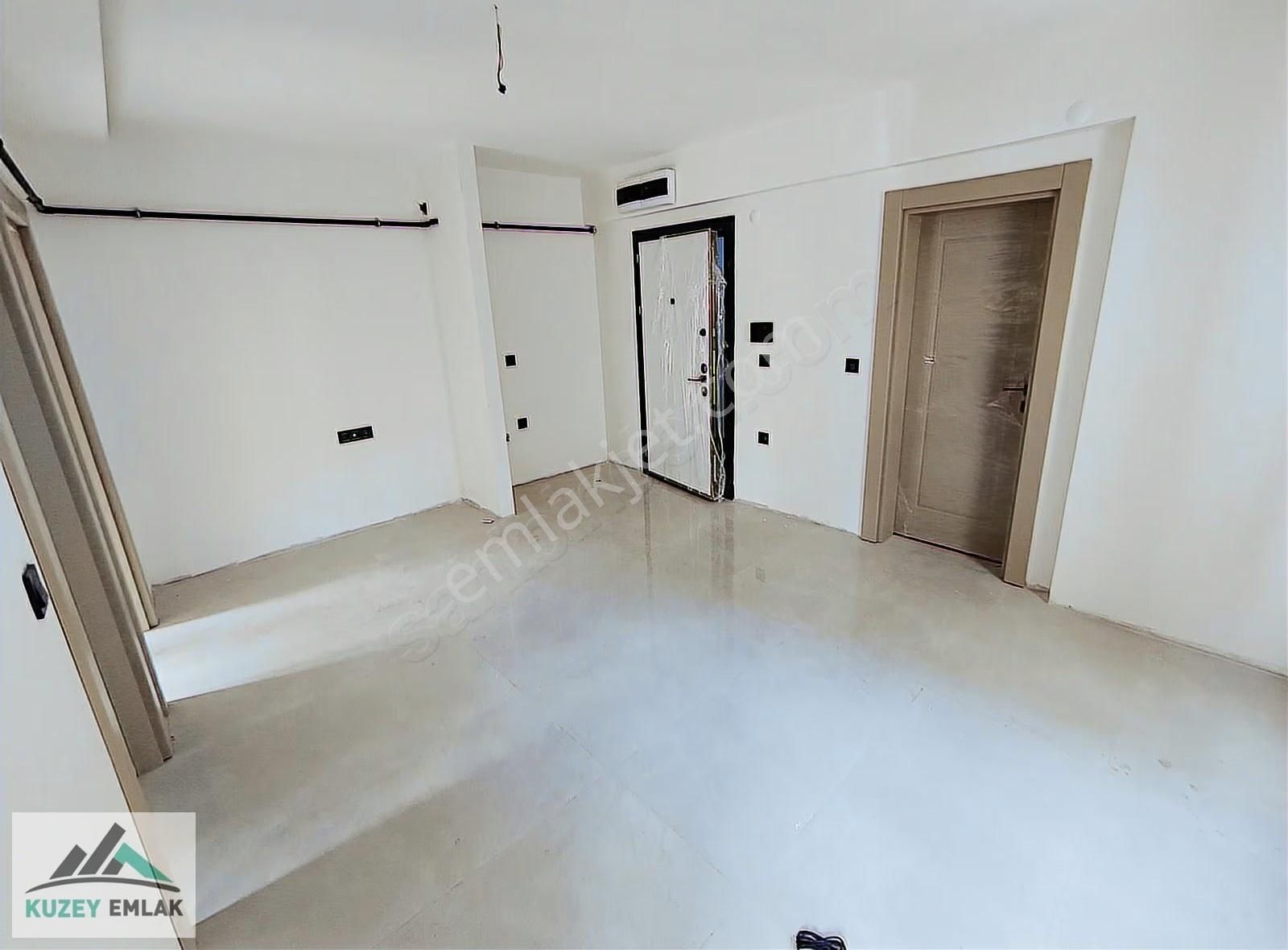 Kızılay Tuna Cad. Harika Konum 1+1 Daire **kapalı Otoparklı** - Görsel 3