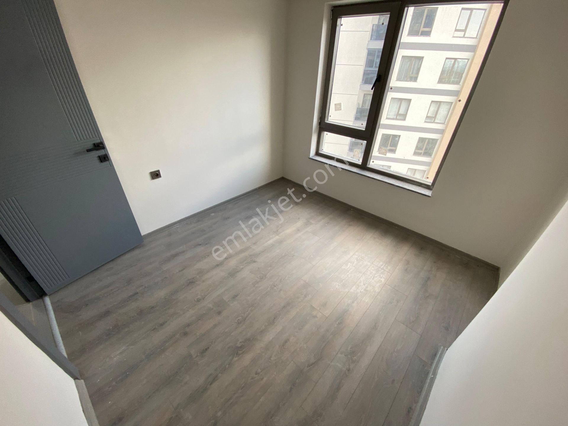 Çiçekli Mahallesinde Sıfır Sitede E.banyolu Giyinme Odalı Satılık Daire - Görsel 21