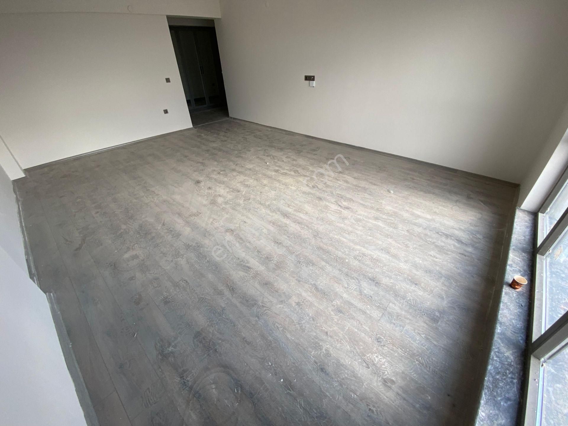 Çiçekli Mahallesinde Sıfır Sitede E.banyolu Giyinme Odalı Satılık Daire - Görsel 9