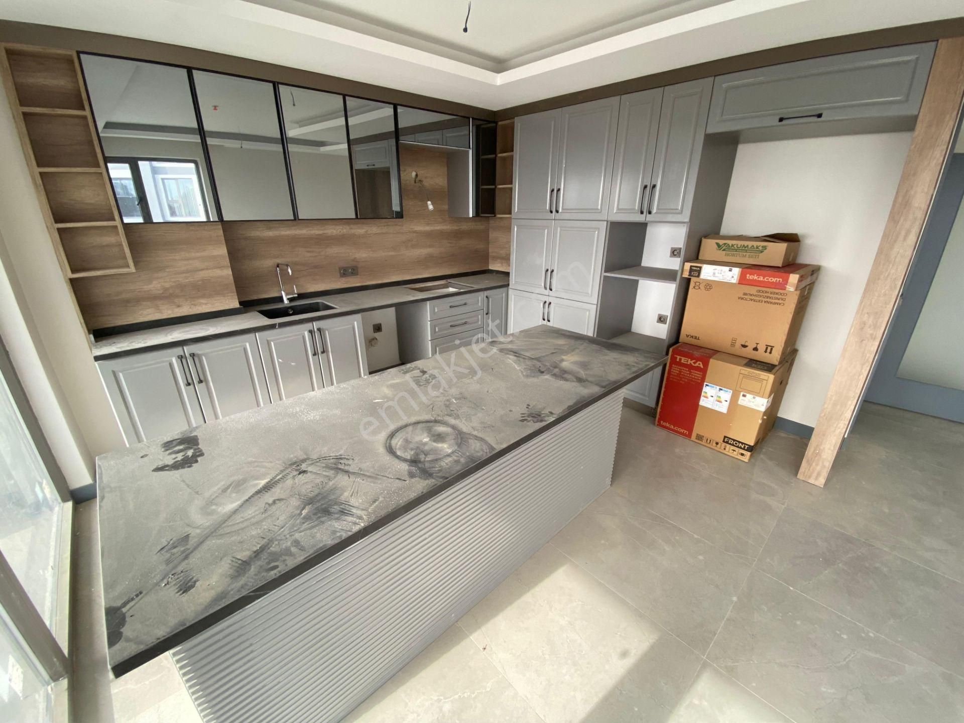 Çiçekli Mahallesinde Sıfır Sitede E.banyolu Giyinme Odalı Satılık Daire - Görsel 3