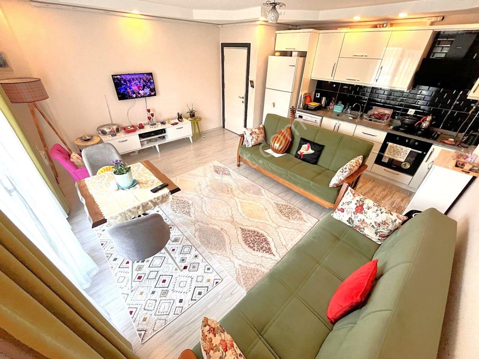 ꧁ay Emlaktan꧂akçay'da Müstakil Tadında Ön Cephe Denize Yakın Kombili Satılık 1+1 Geniş Daire - Görsel 2