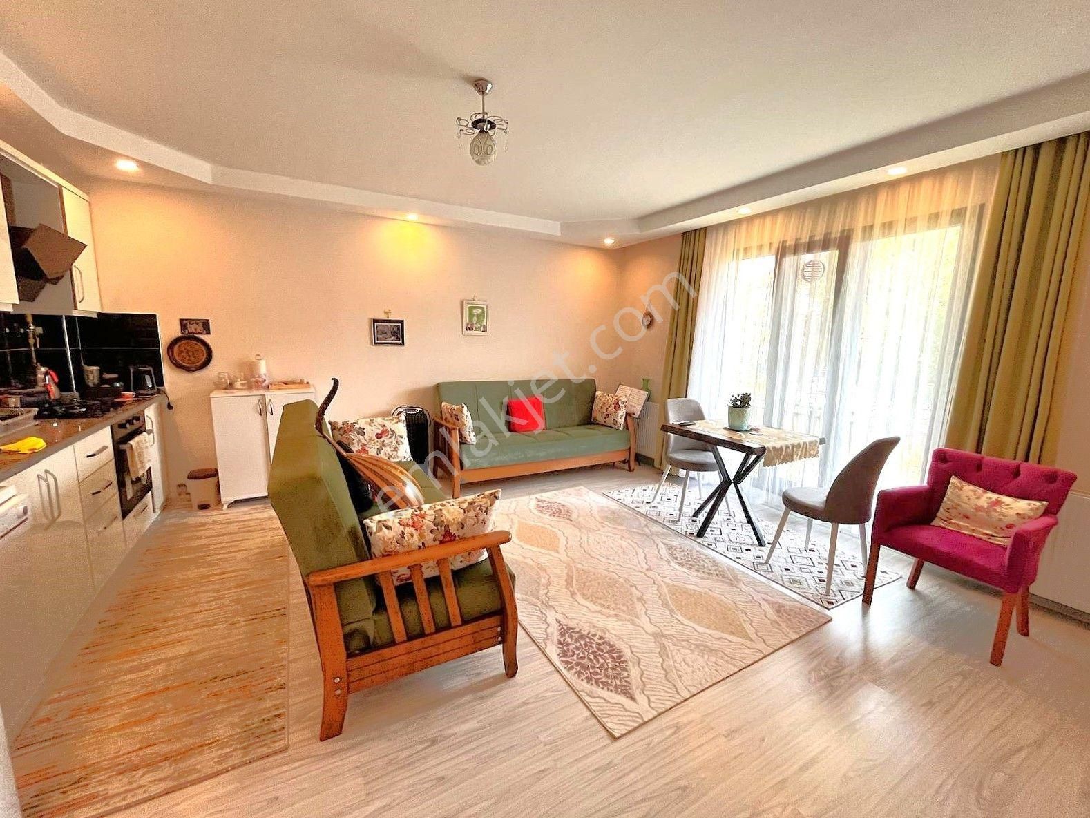 ꧁ay Emlaktan꧂akçay'da Müstakil Tadında Ön Cephe Denize Yakın Kombili Satılık 1+1 Geniş Daire - Görsel 18