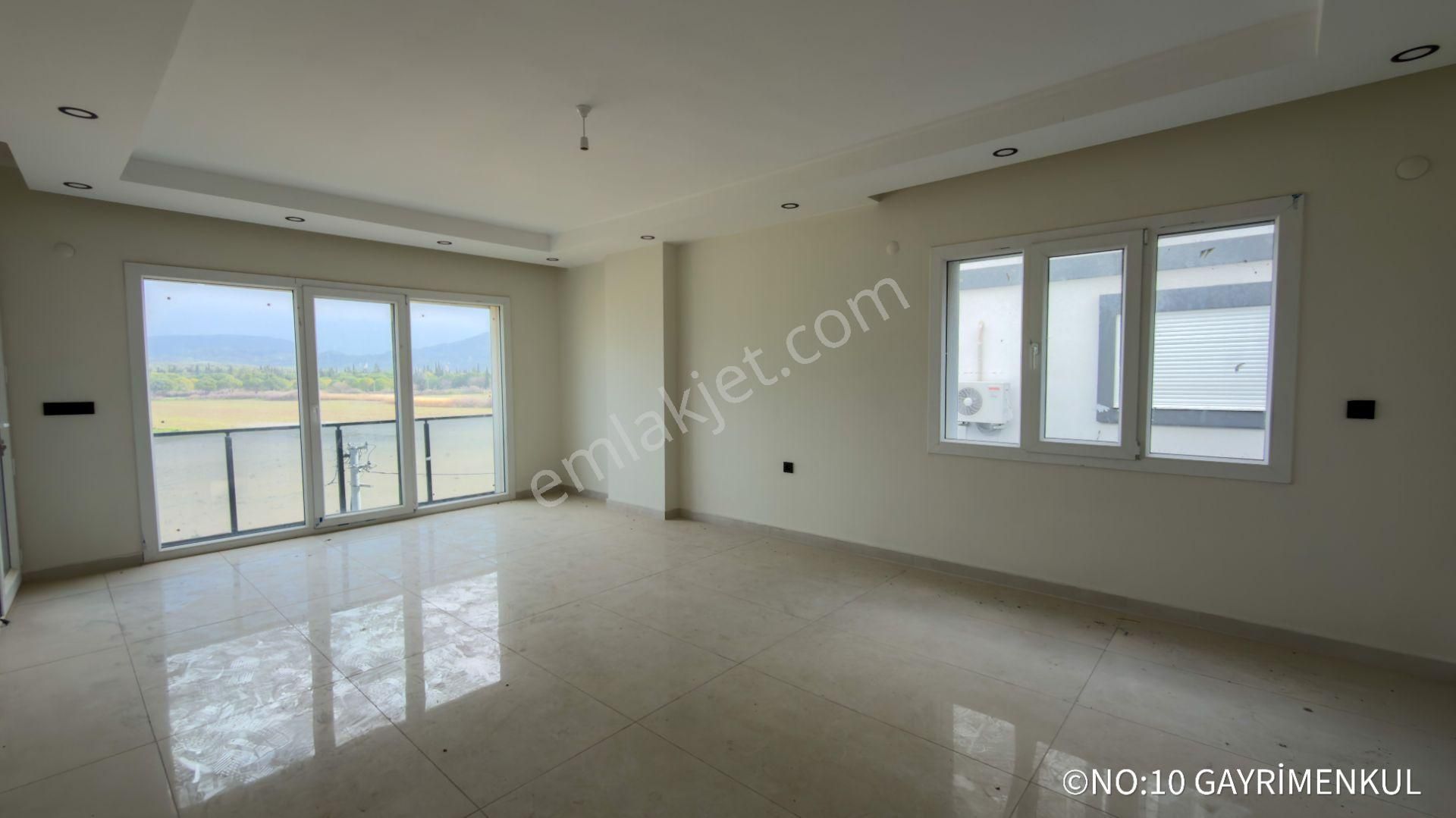 No:10 Gayrimenkul’den | Merkezi Konumda, Cadde Üstü, Oturmuş Site İçerisinde 3+1 (130 M²) Daire! - Görsel 12