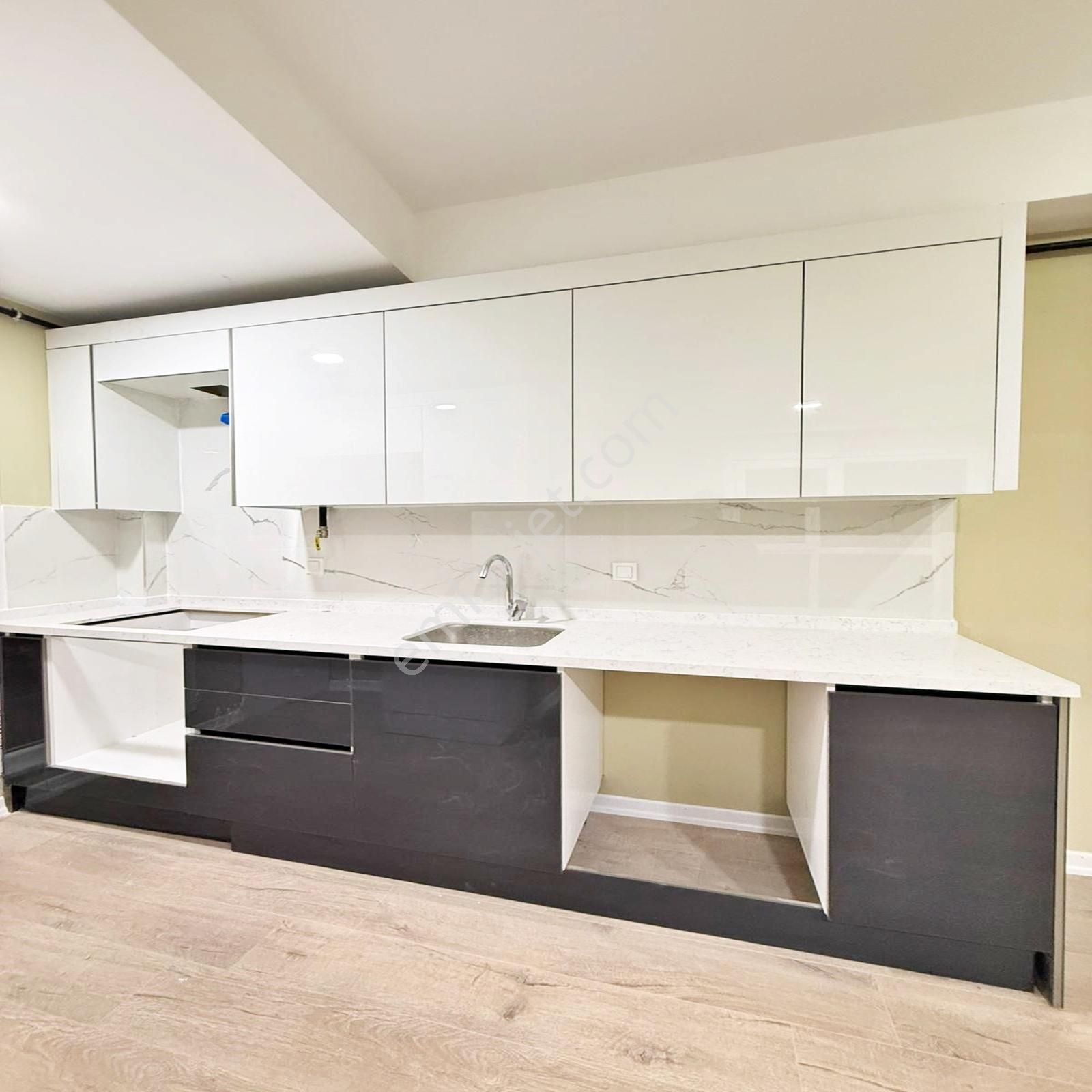 Çekmeköy Yapı Gayrimenkul'den Oturuma Hazır Lüks Daire!!! - Görsel 6