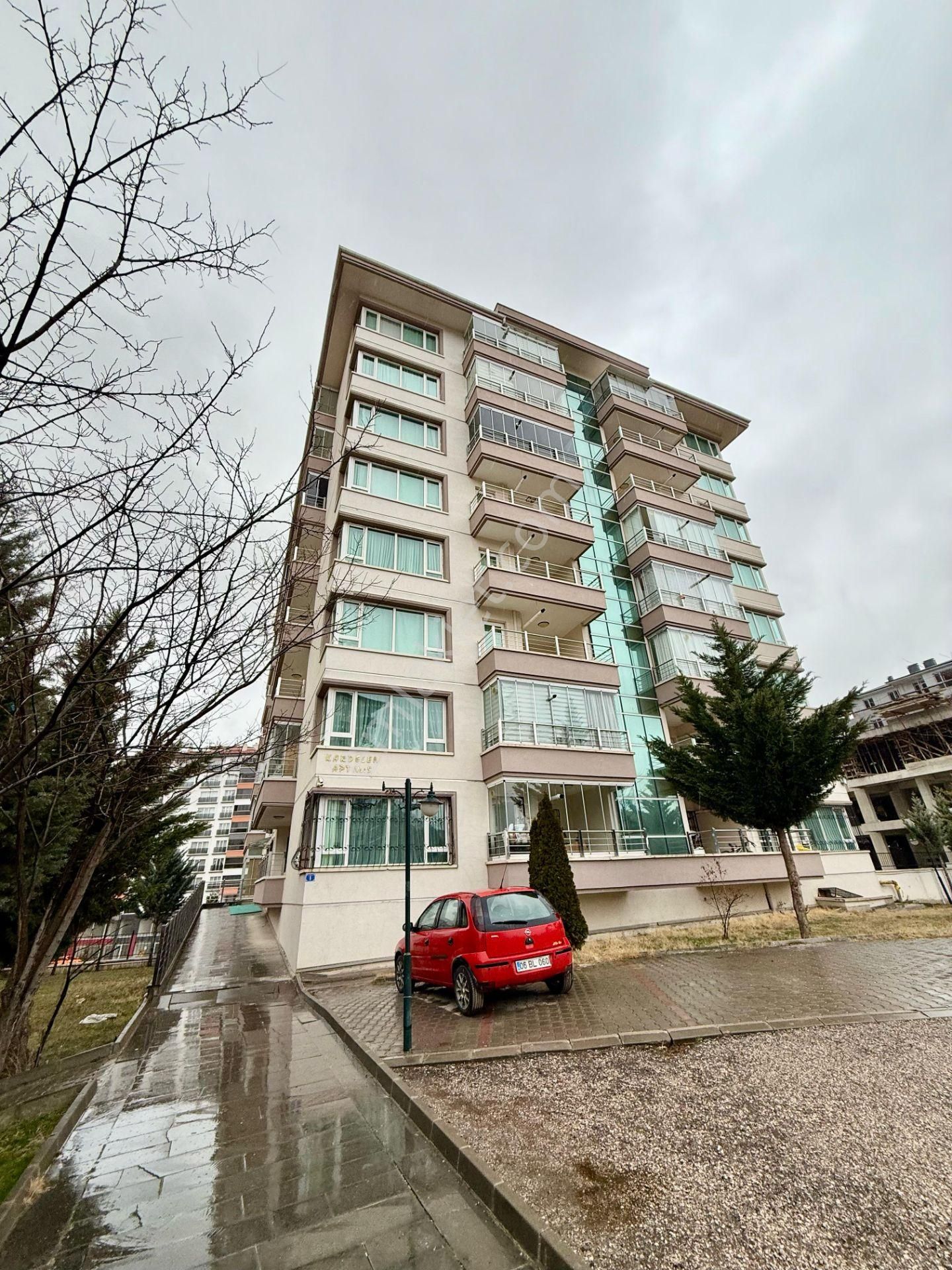 Taşcılar'dan Saray Merkezde 3+1 Güney Cephe Lüks Daire - Görsel 22