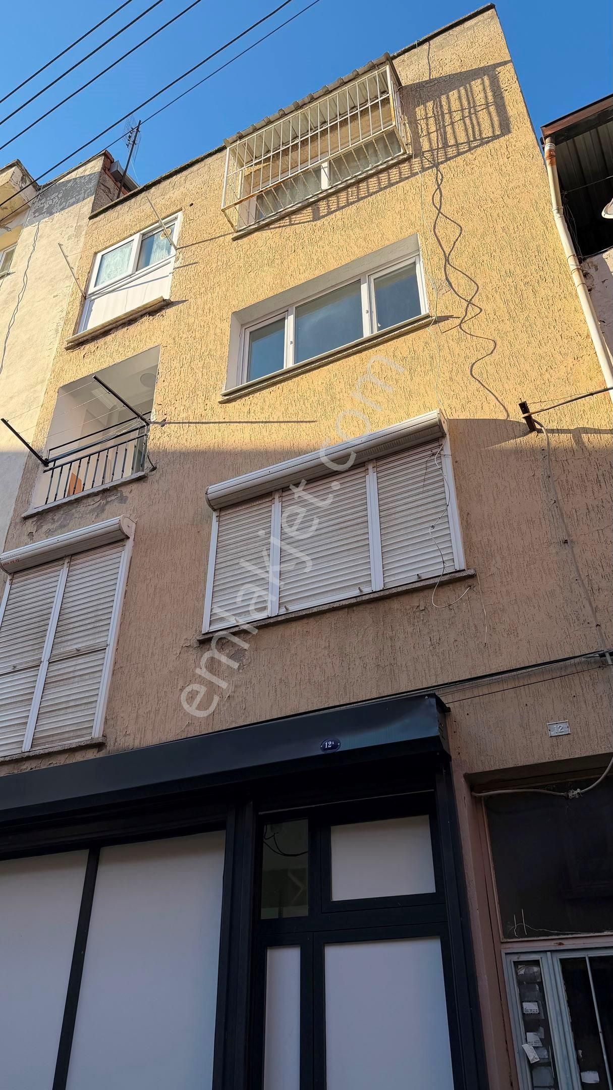 Eşrefpaşa İzmir Park Dibinde | 3+1 Çift Balkonlu | Sıfır Yapılı Ara Kat! - Görsel 3