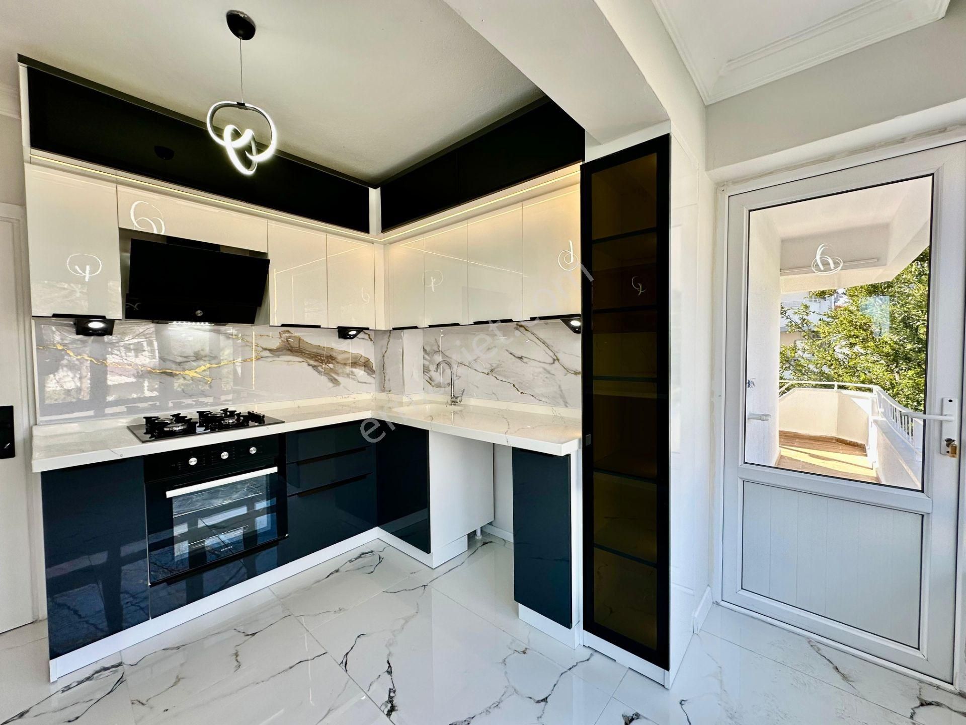 ꧁ay Emlaktan꧂akçay'da Denize 300 Mt Mesafede Arakat Ön Cephe Şık Tasarım Satılık 2+1 Lüks Daire - Görsel 3