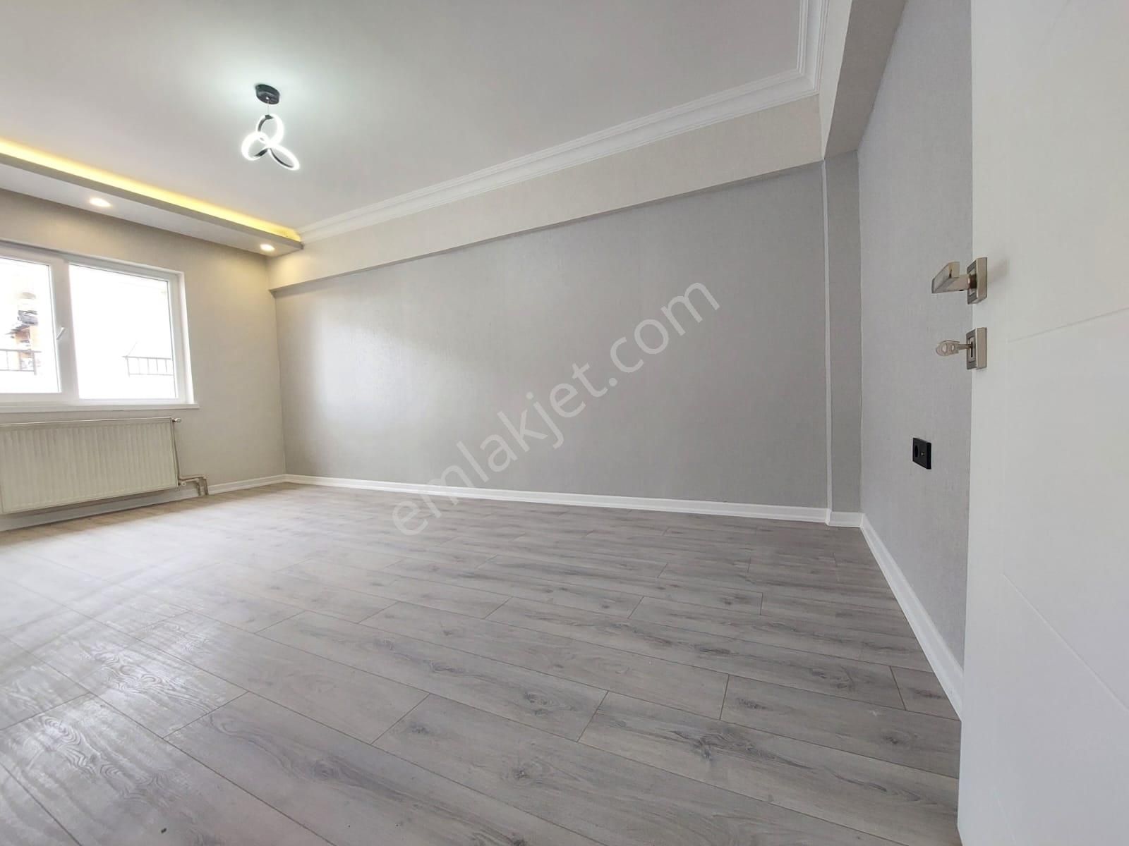 Elvan Mah Satılık 3+1 Ful Yapılı Kat Ta Geniş Daire - Görsel 14