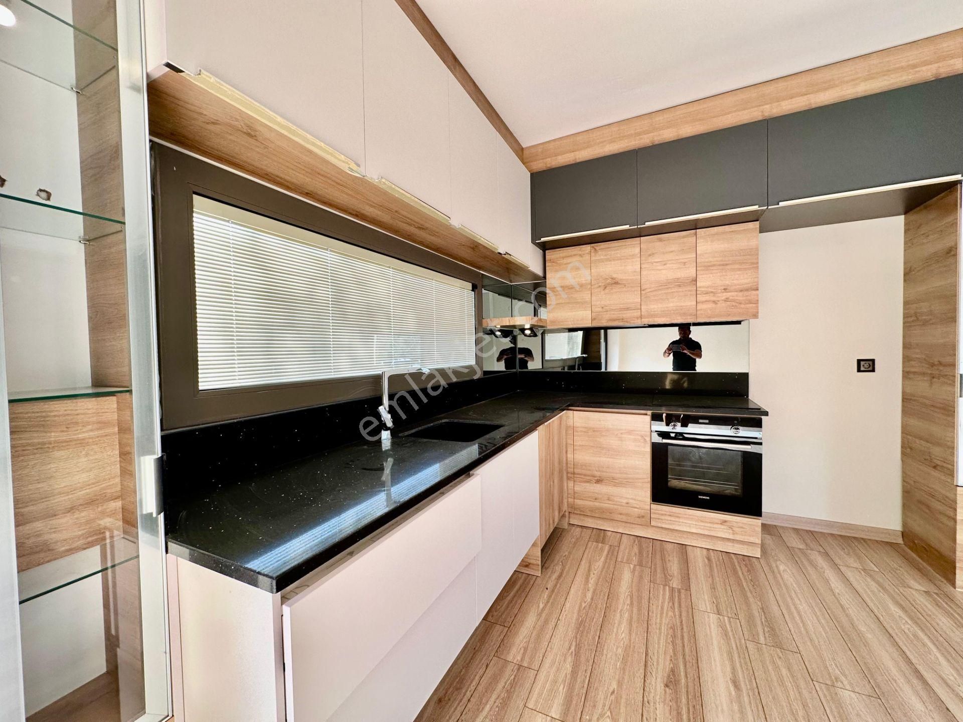 ✨akçay Ay Emlaktan✨tahtakuşlarda Denize 300 M Yeşillikler İçerisinde Huzur Bulacağınız 4+1 Villa - Görsel 8