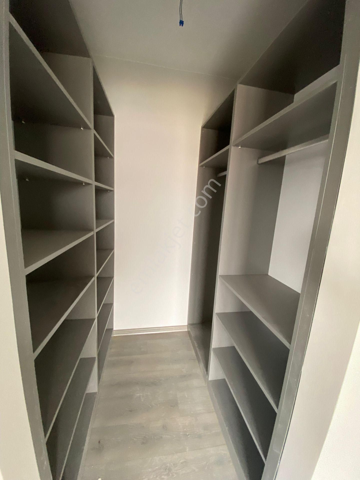 Çiçekli Mahallesinde Sıfır Sitede E.banyolu Giyinme Odalı Satılık Daire - Görsel 13