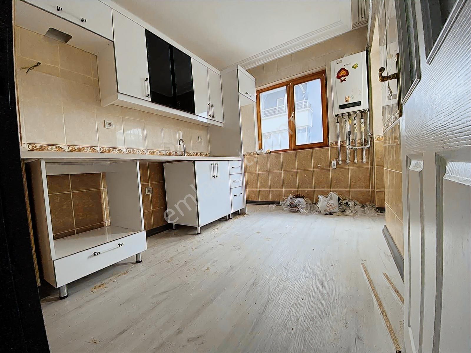 2+1 80 M2 1.katta Ful Yapılı Komple Etrafı Açık Fırsat Daire !! - Görsel 34