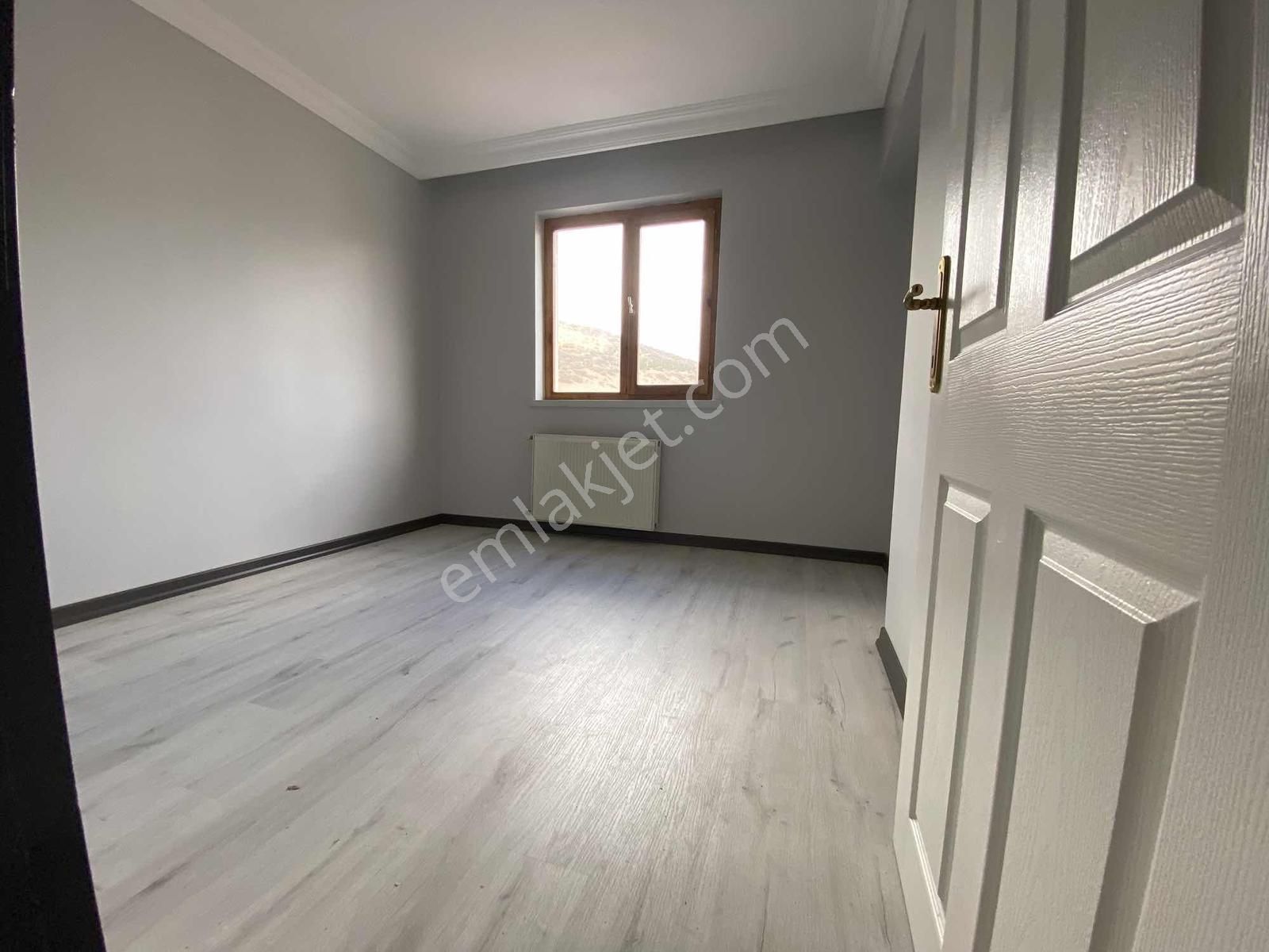 2+1 80 M2 1.katta Ful Yapılı Komple Etrafı Açık Fırsat Daire !! - Görsel 26
