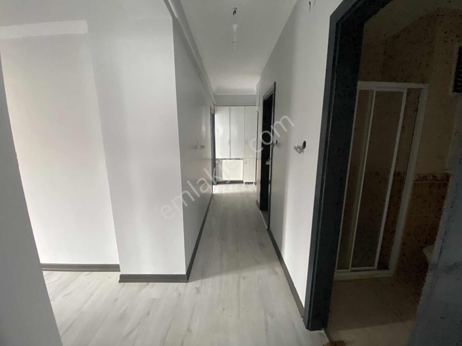 2+1 80 M2 1.katta Ful Yapılı Komple Etrafı Açık Fırsat Daire !! - Görsel 32