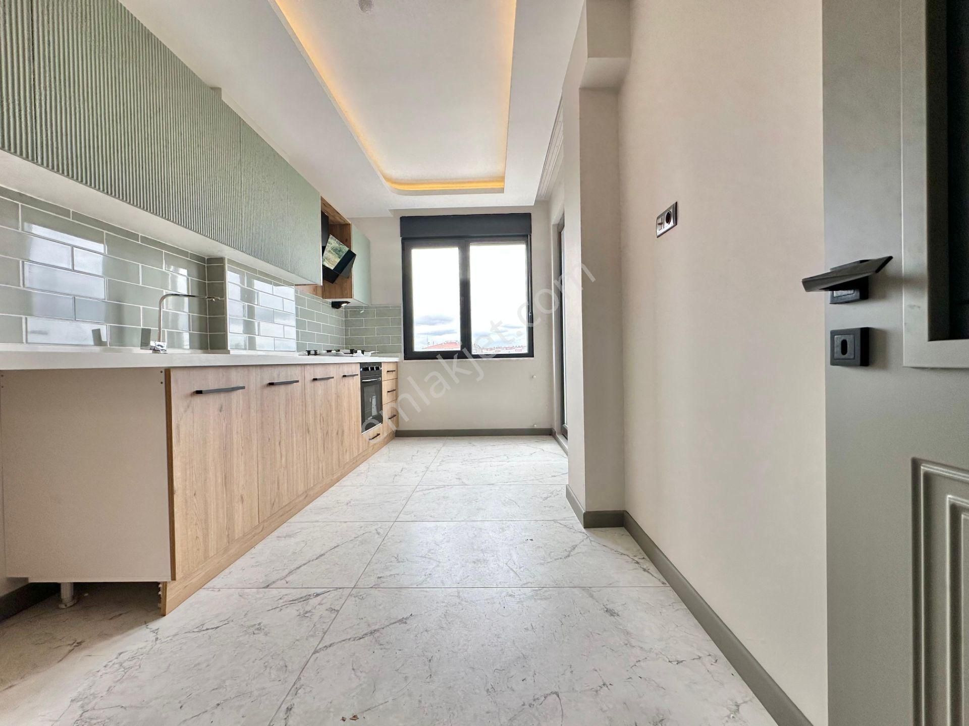 ꧁ay Emlaktan꧂akçay'da Pazar Sokagında Denize Sadece 400 M Ebeveyn Banyolu Ayrı Mutfak 2+1 Lüx Daire - Görsel 6