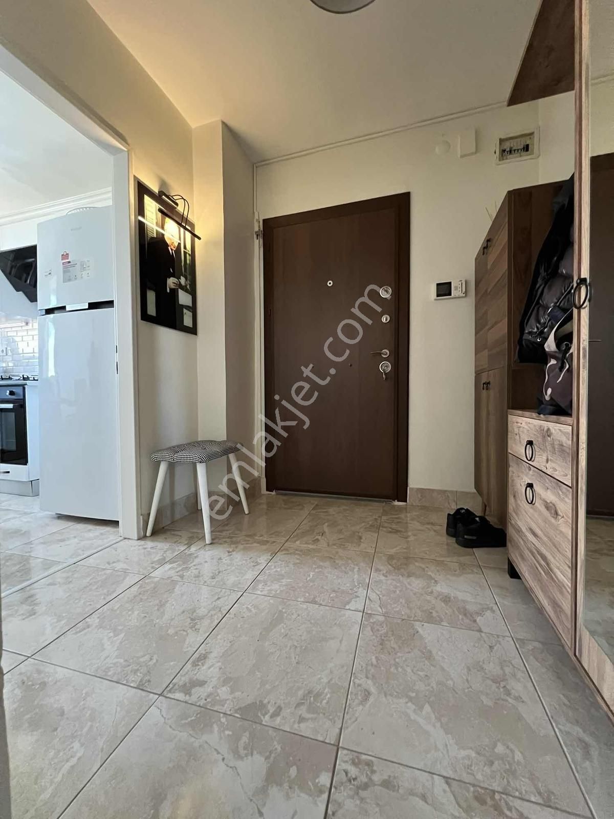 Çengelköy Ata-2 Sitesinde___masrafsız 2+1 Satılık Daire - Görsel 2