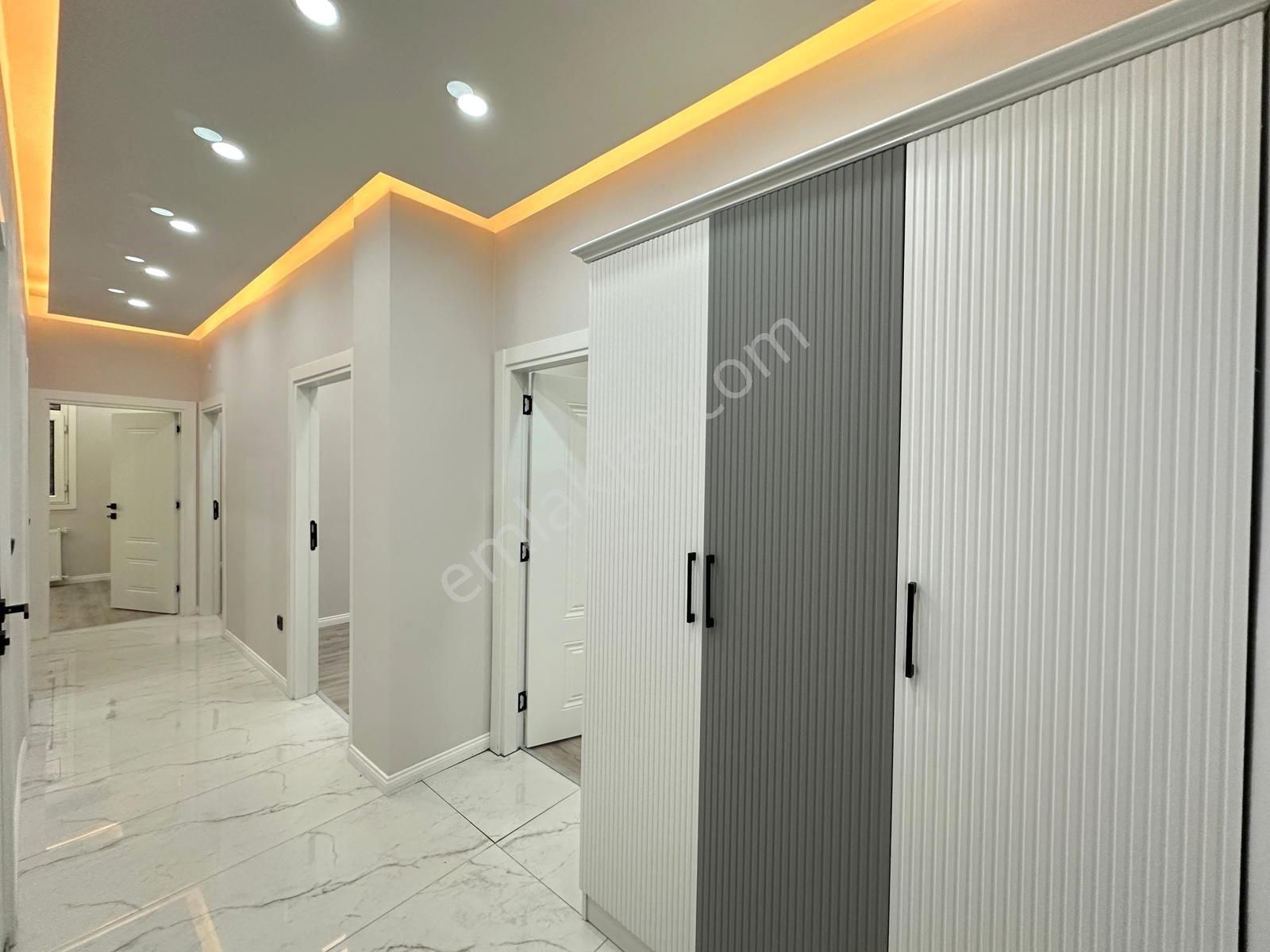 ▃yatırım▃süreyya Plajında İçi Yenilenmiş Ön Cephe Lüks 3+1 - Görsel 27