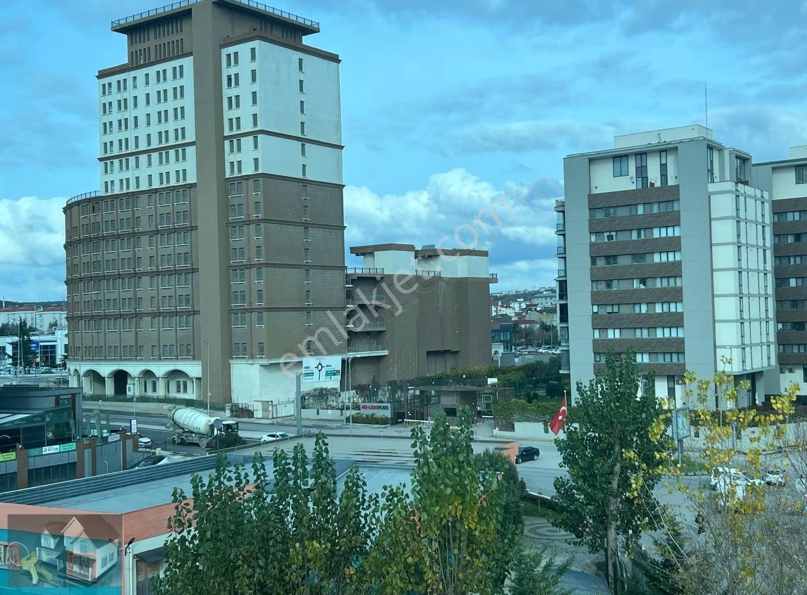 Taşdelen Çekmeköy Otoban Cepheli Kiralık 1500 M2 Bakımlı Plaza - Görsel 19
