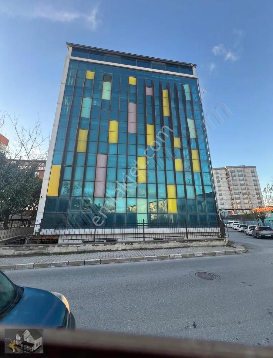 Taşdelen Çekmeköy Otoban Cepheli Kiralık 1500 M2 Bakımlı Plaza - Görsel 2