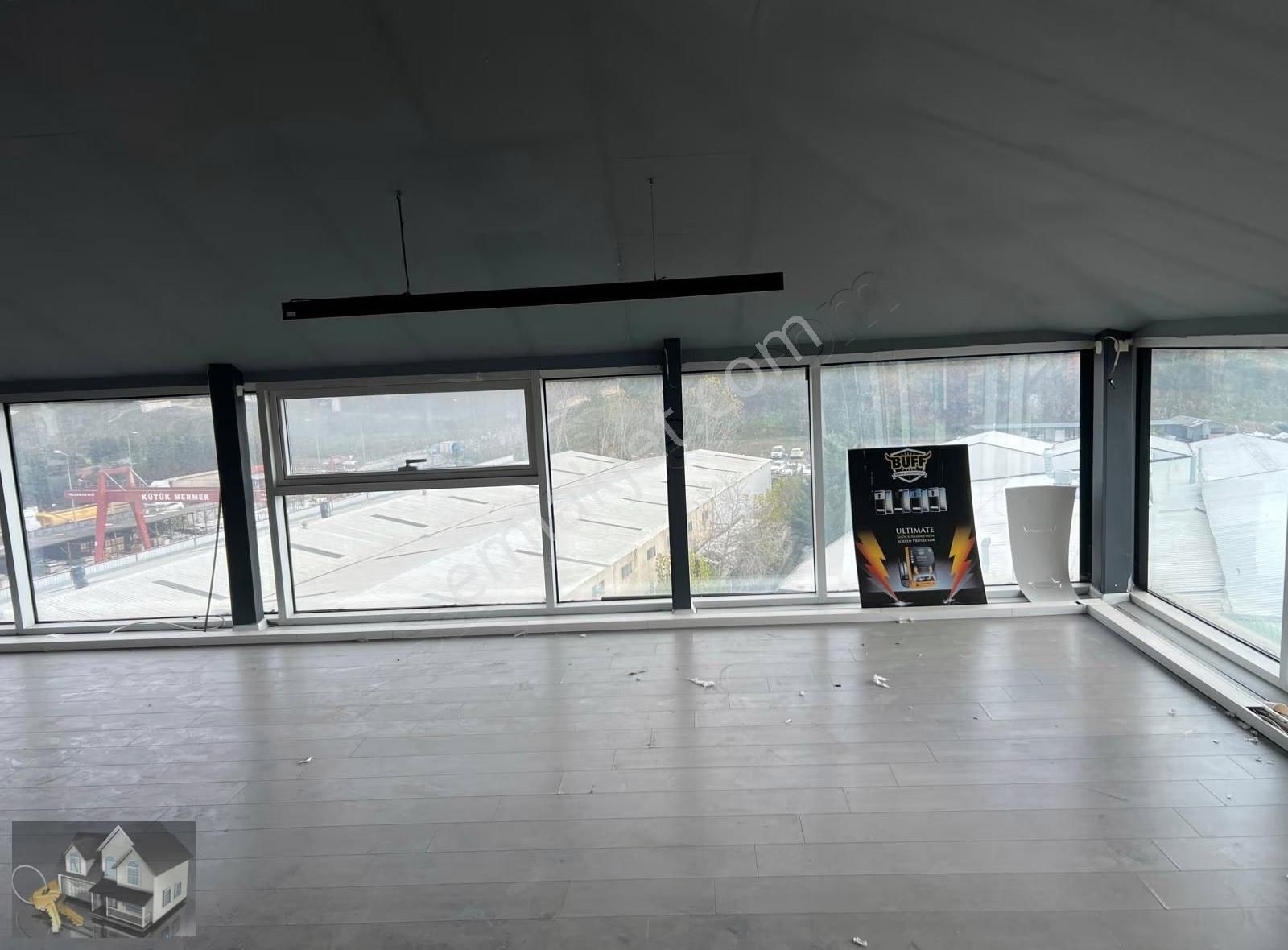 Taşdelen Çekmeköy Otoban Cepheli Kiralık 1500 M2 Bakımlı Plaza - Görsel 23