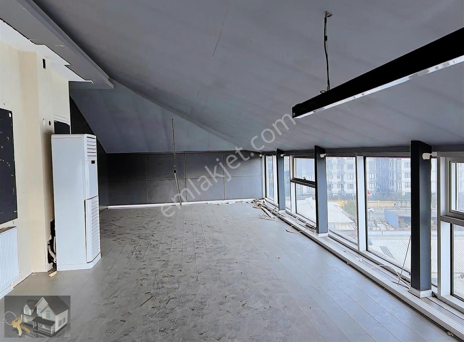 Taşdelen Çekmeköy Otoban Cepheli Kiralık 1500 M2 Bakımlı Plaza - Görsel 14